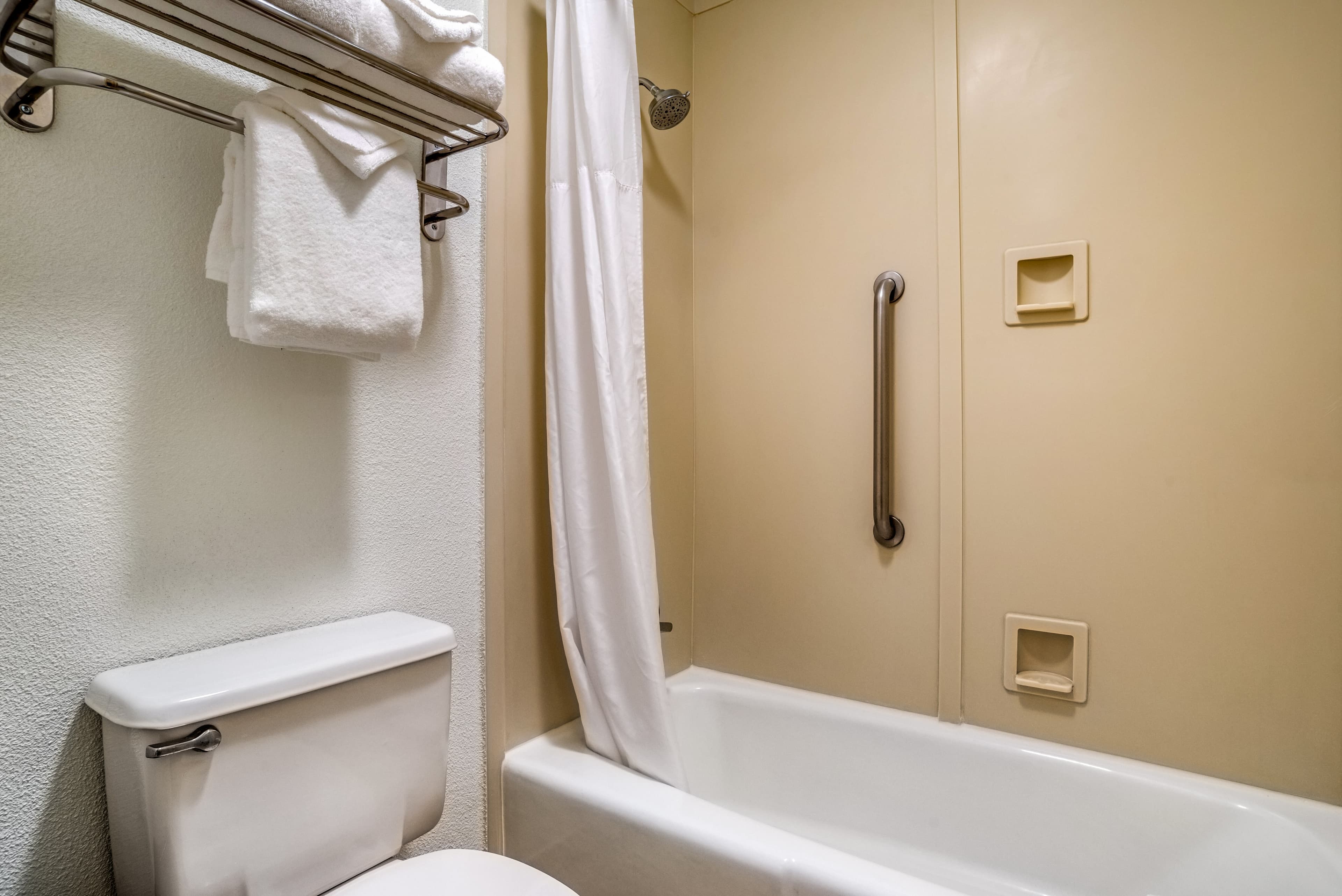 Clarion Inn Conference Center — 9