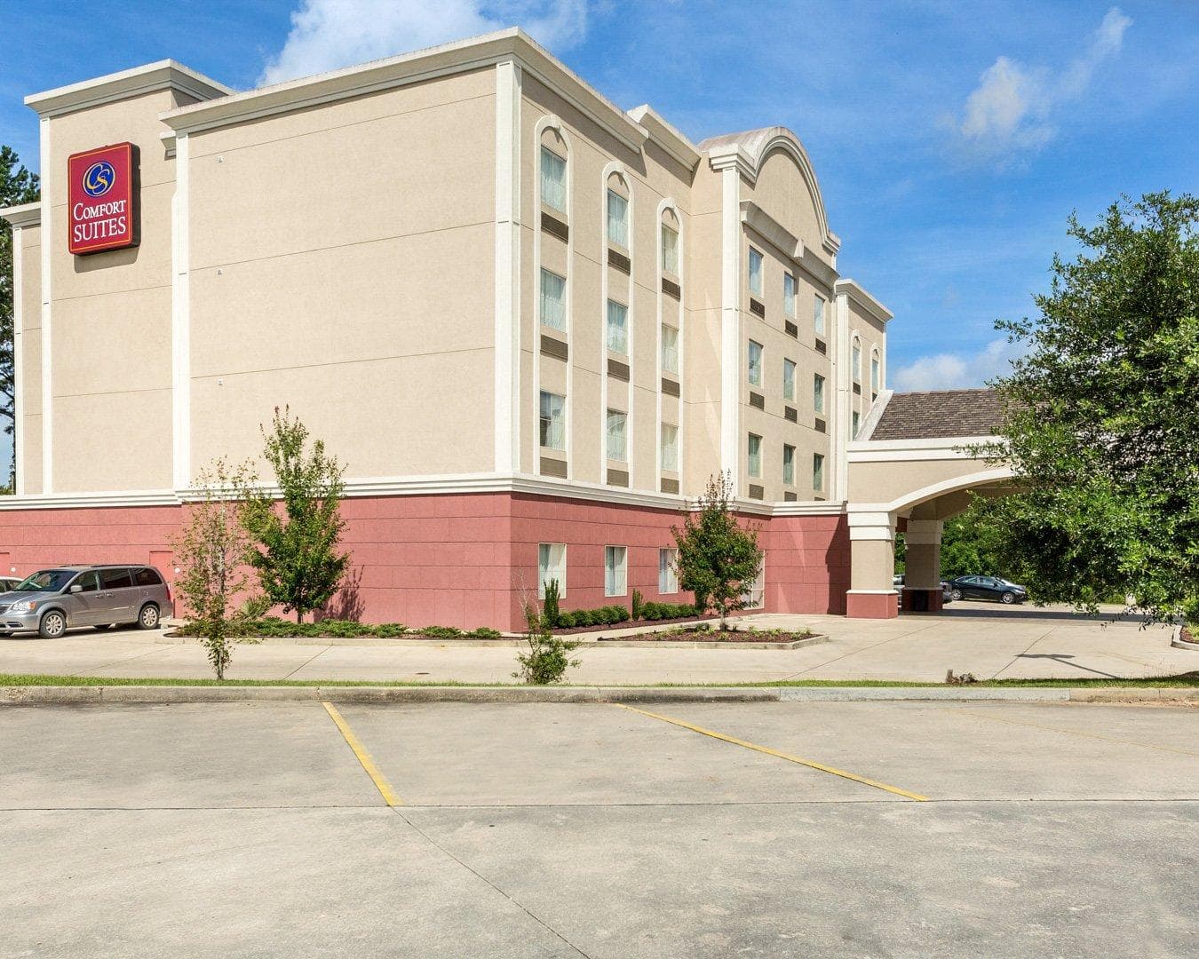 Comfort Suites Mandeville - Covington - Image 1