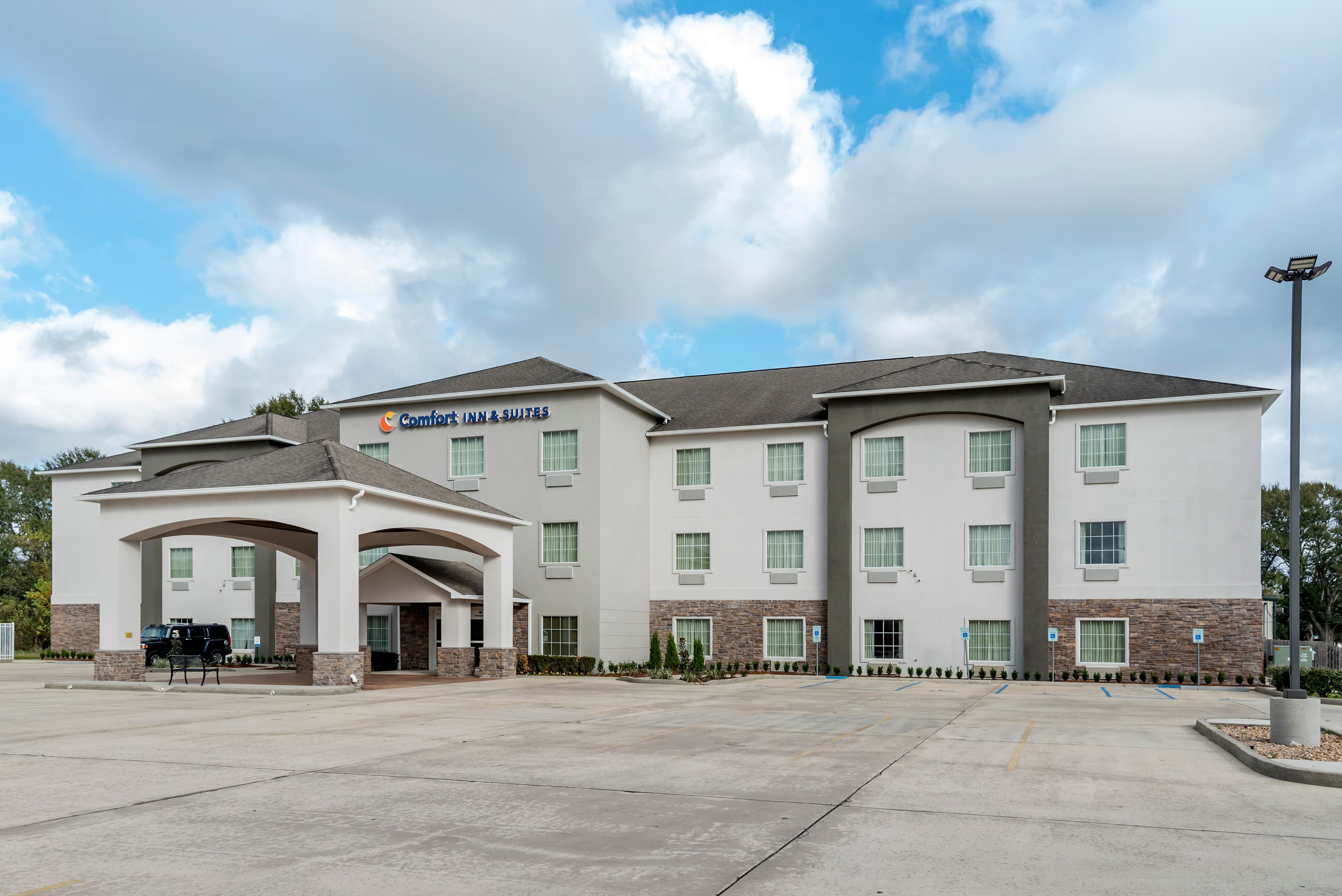 Comfort Inn & Suites Scott-West Lafayette - Image 1