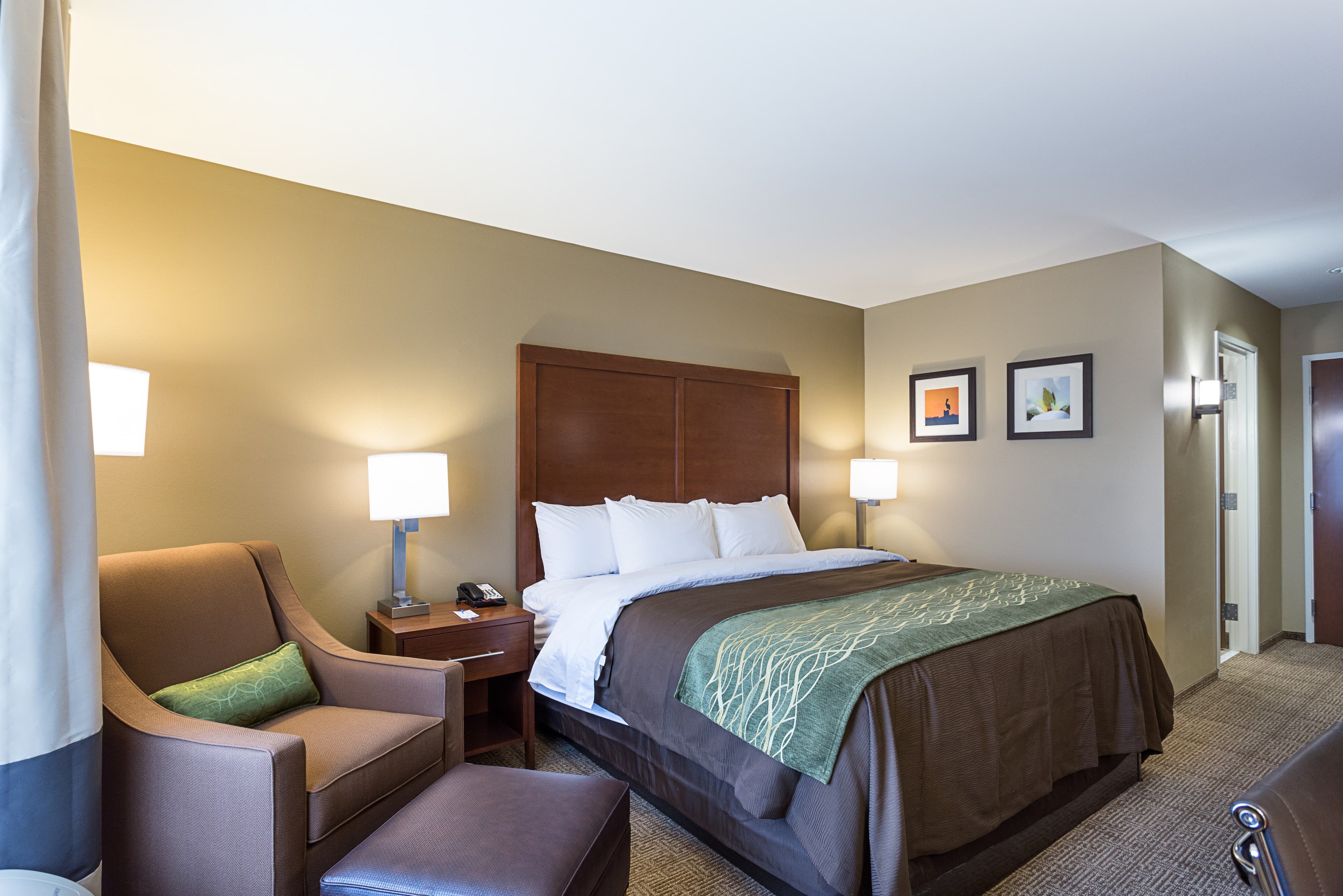 Comfort Inn & Suites Zachary - Image 3