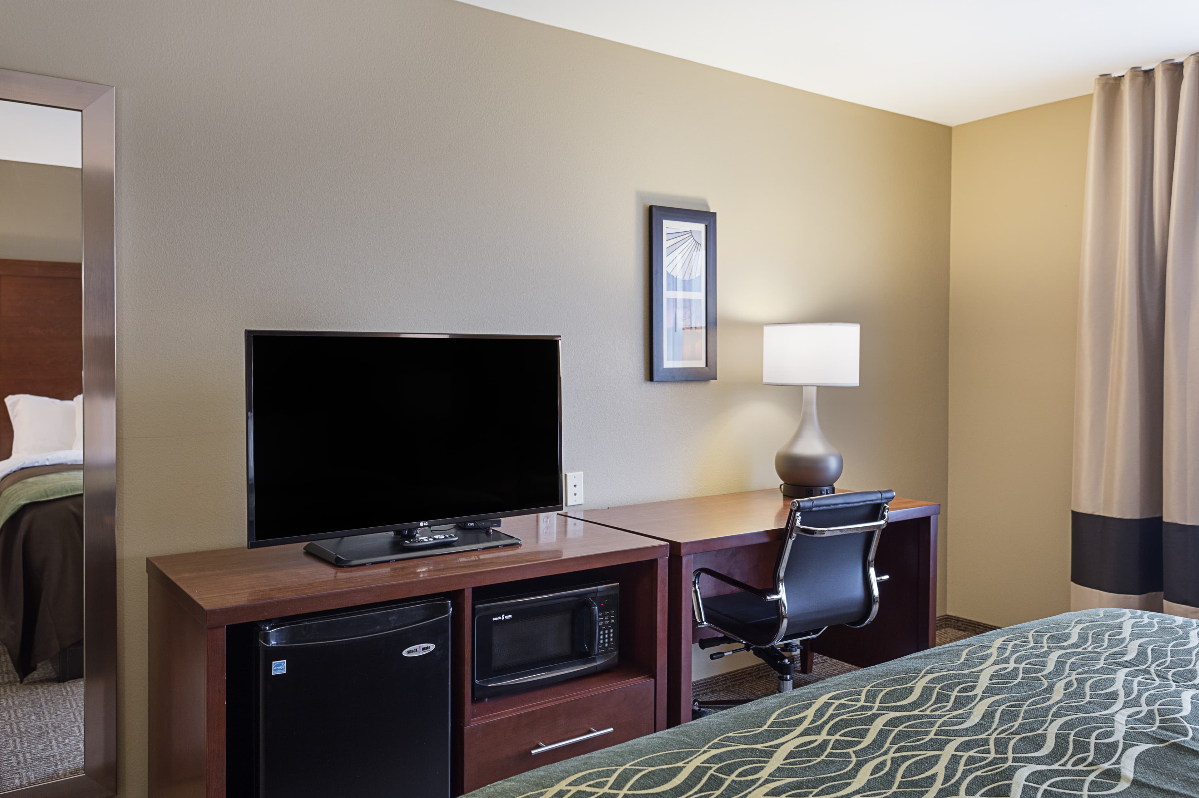Comfort Inn & Suites Zachary - Image 4