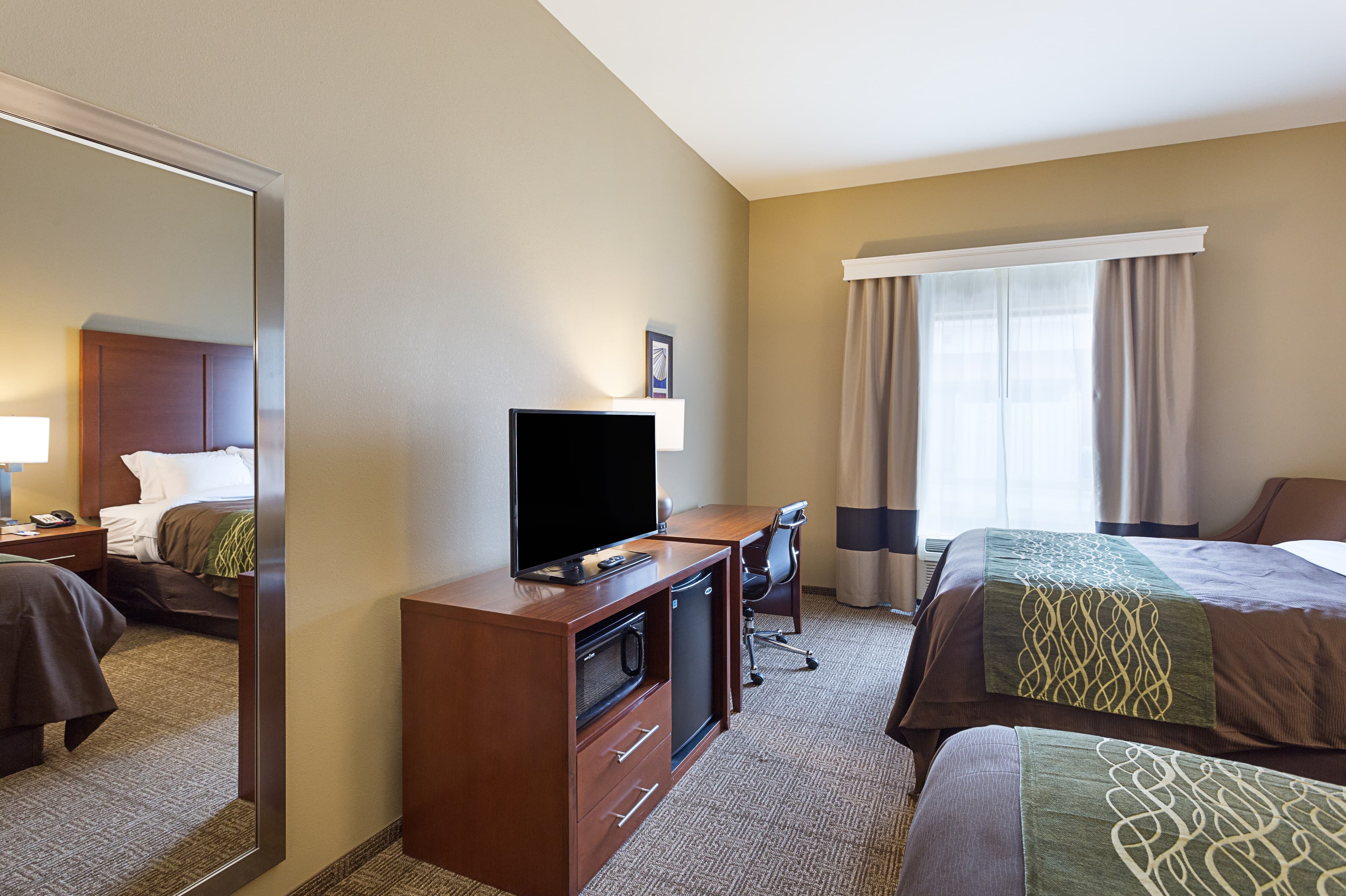 Comfort Inn & Suites Zachary — 11