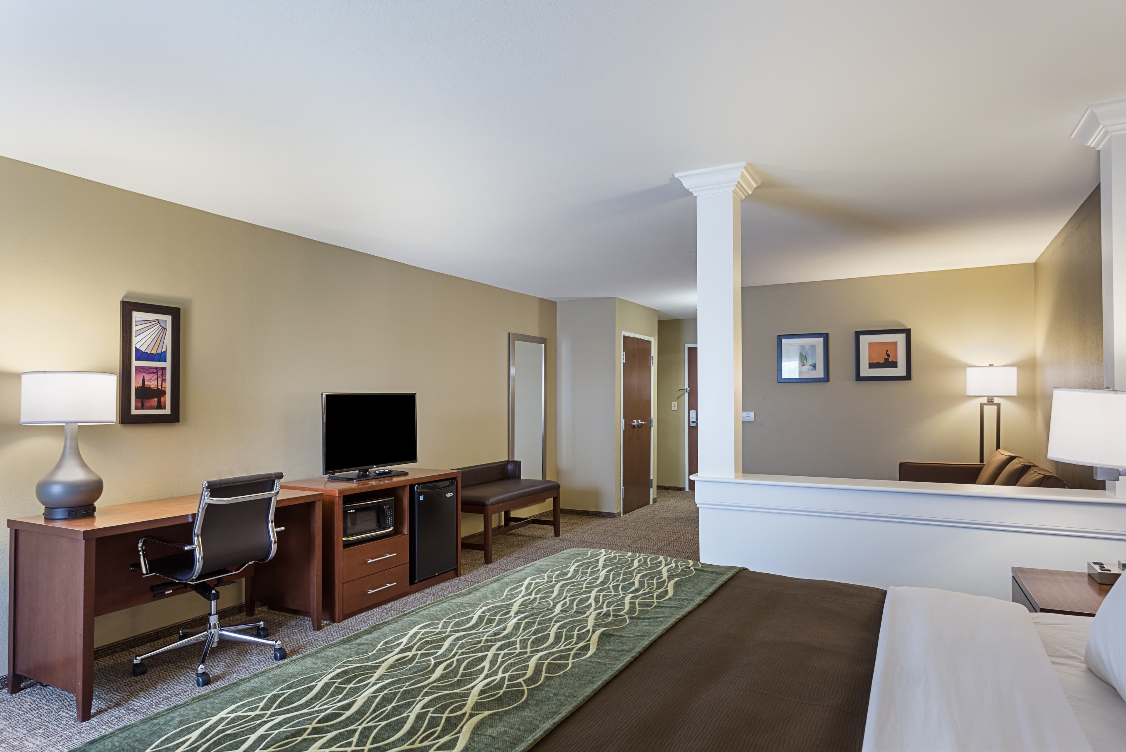 Comfort Inn & Suites Zachary — 42