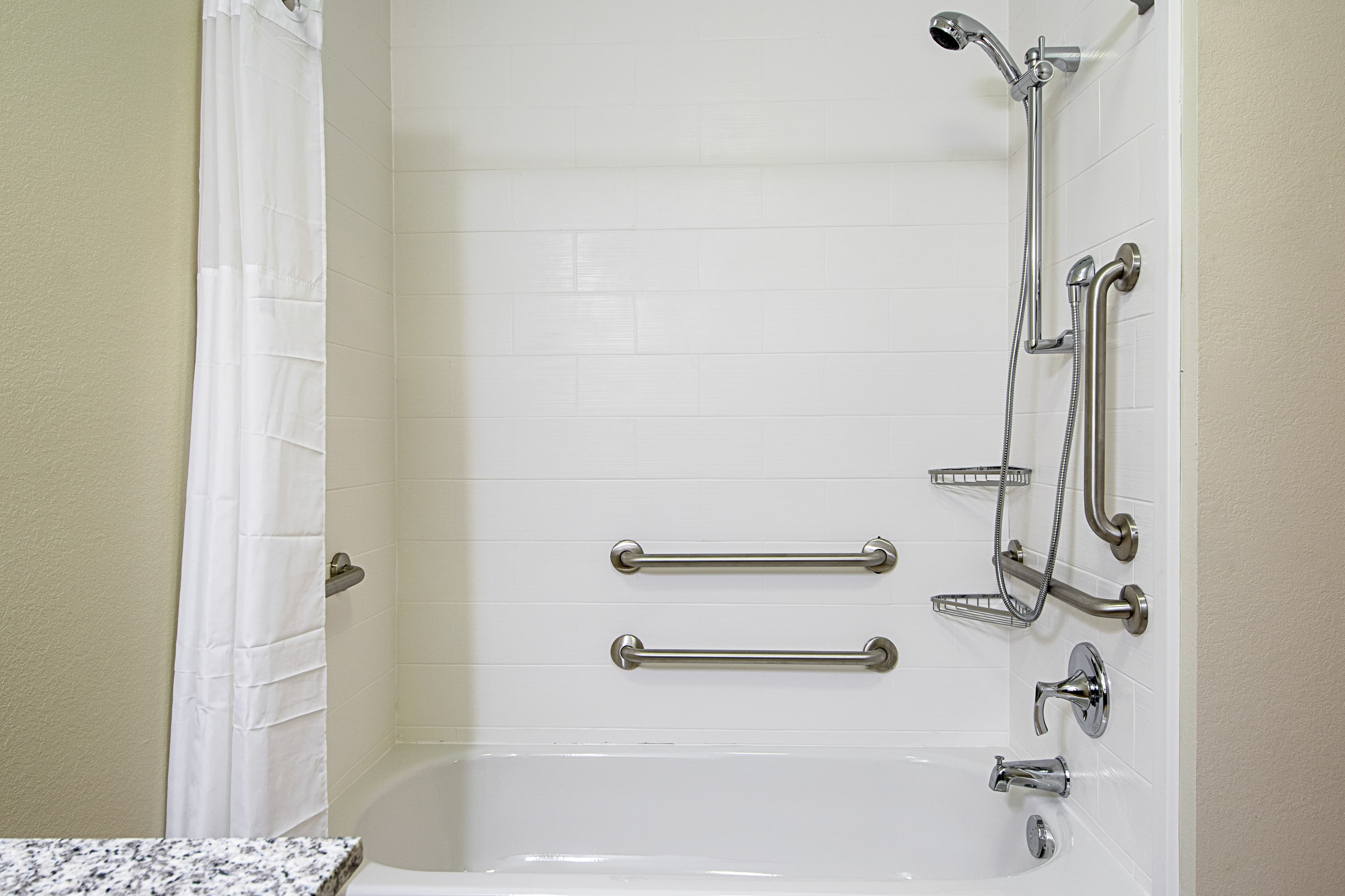 MainStay Suites Geismar - Gonzales — 11
