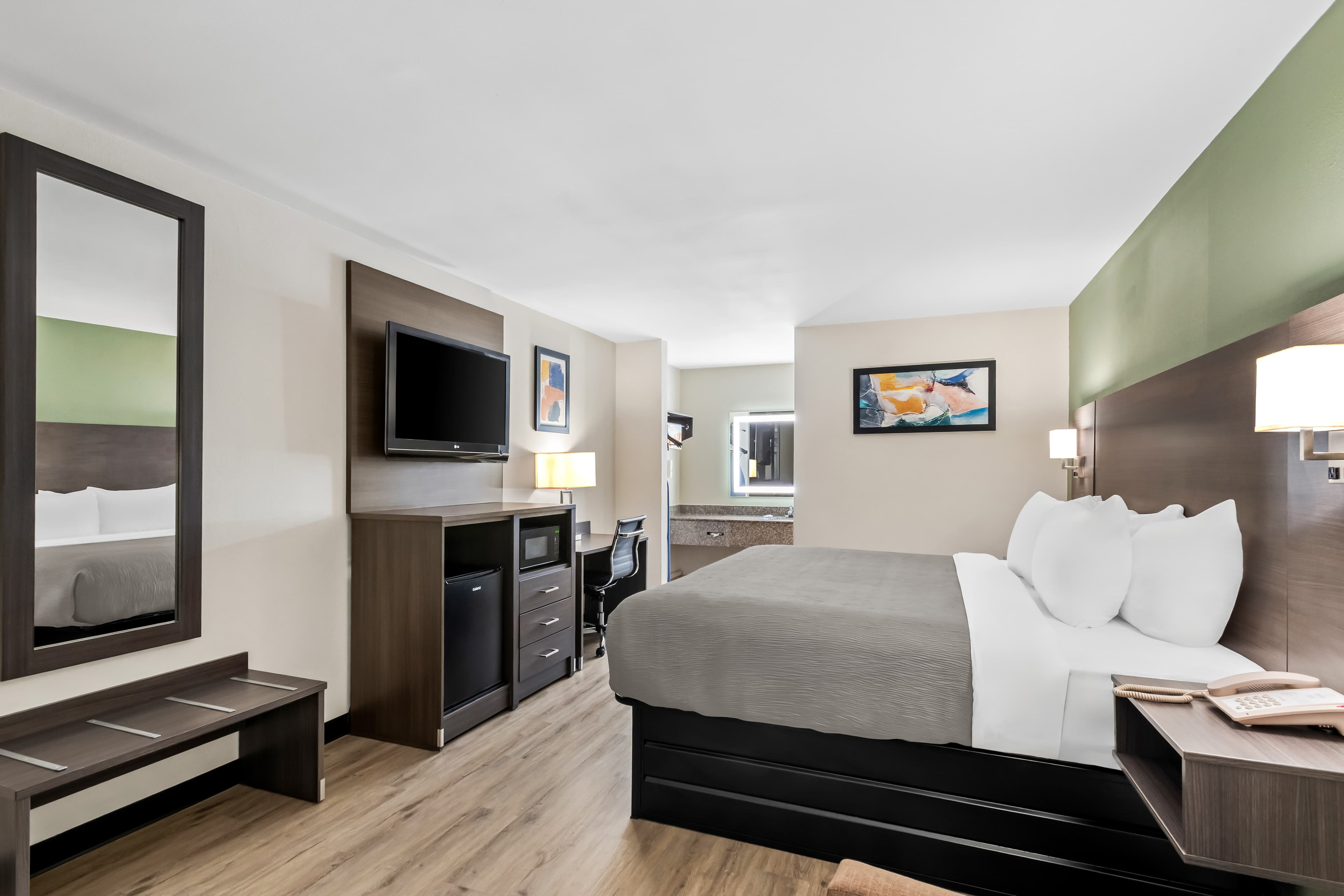 Quality Inn Harvey - New Orleans — 12