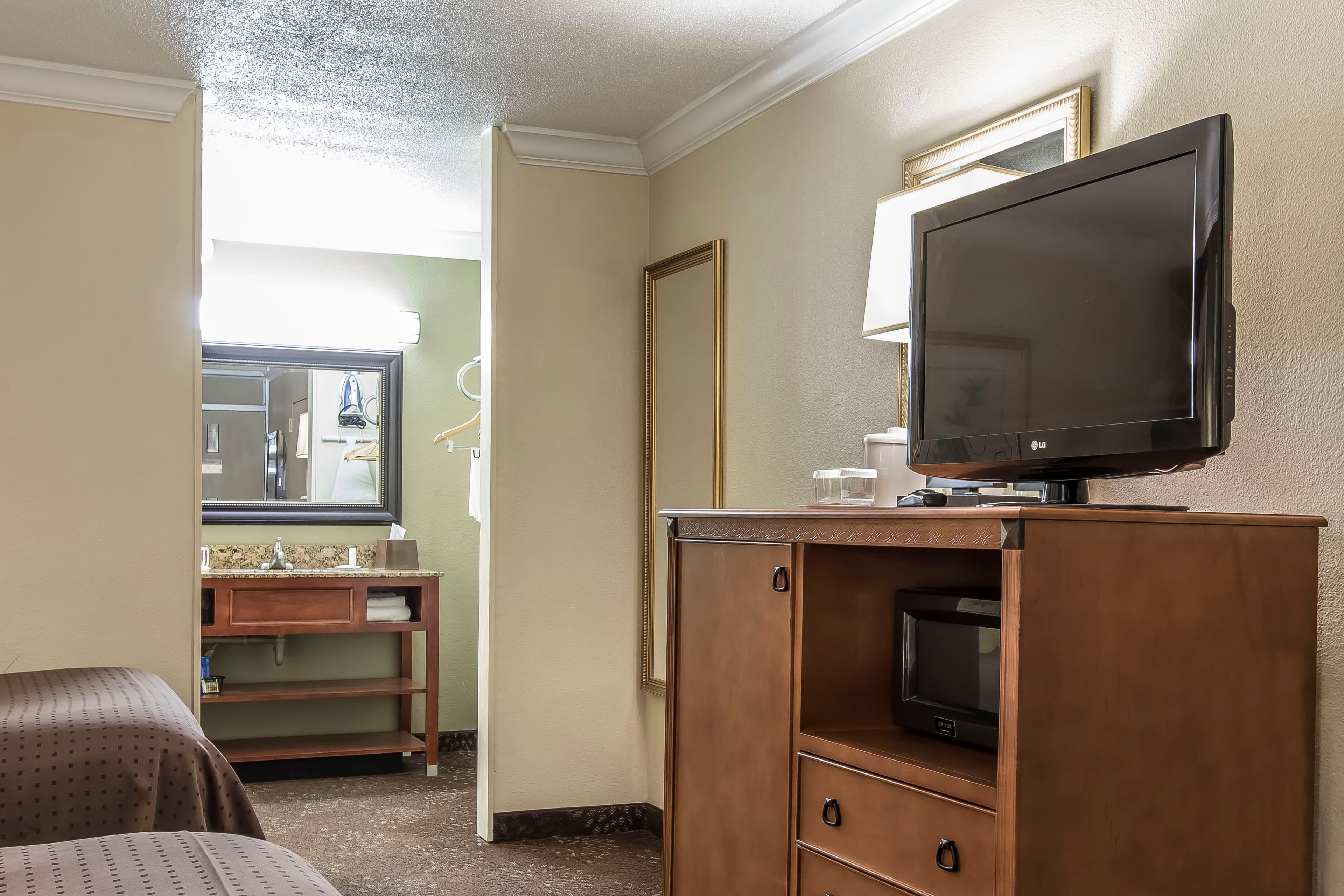 Clarion Inn Morgan City - Image 4