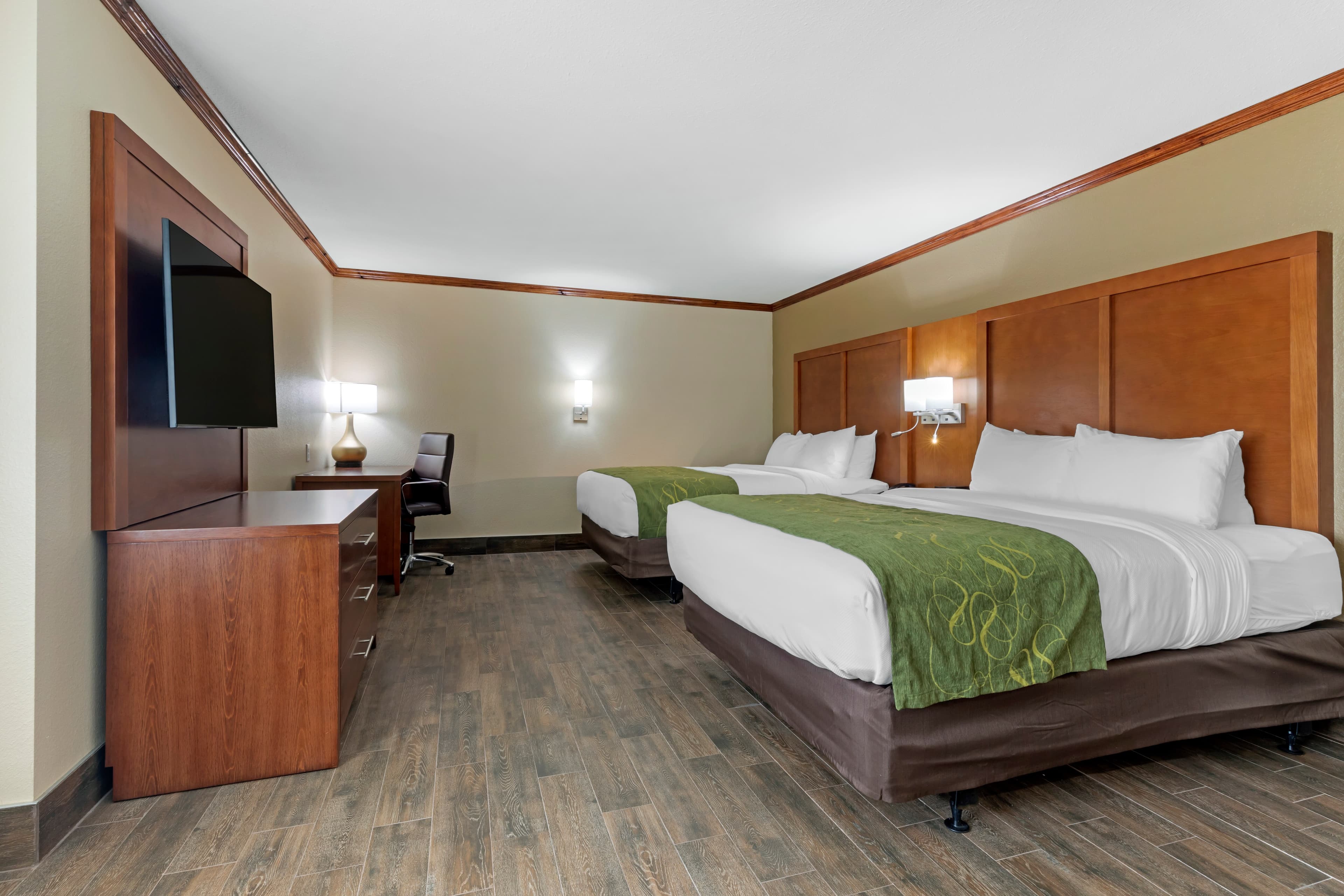 Comfort Suites West Monroe near Ike Hamilton Expo Center - Image 4