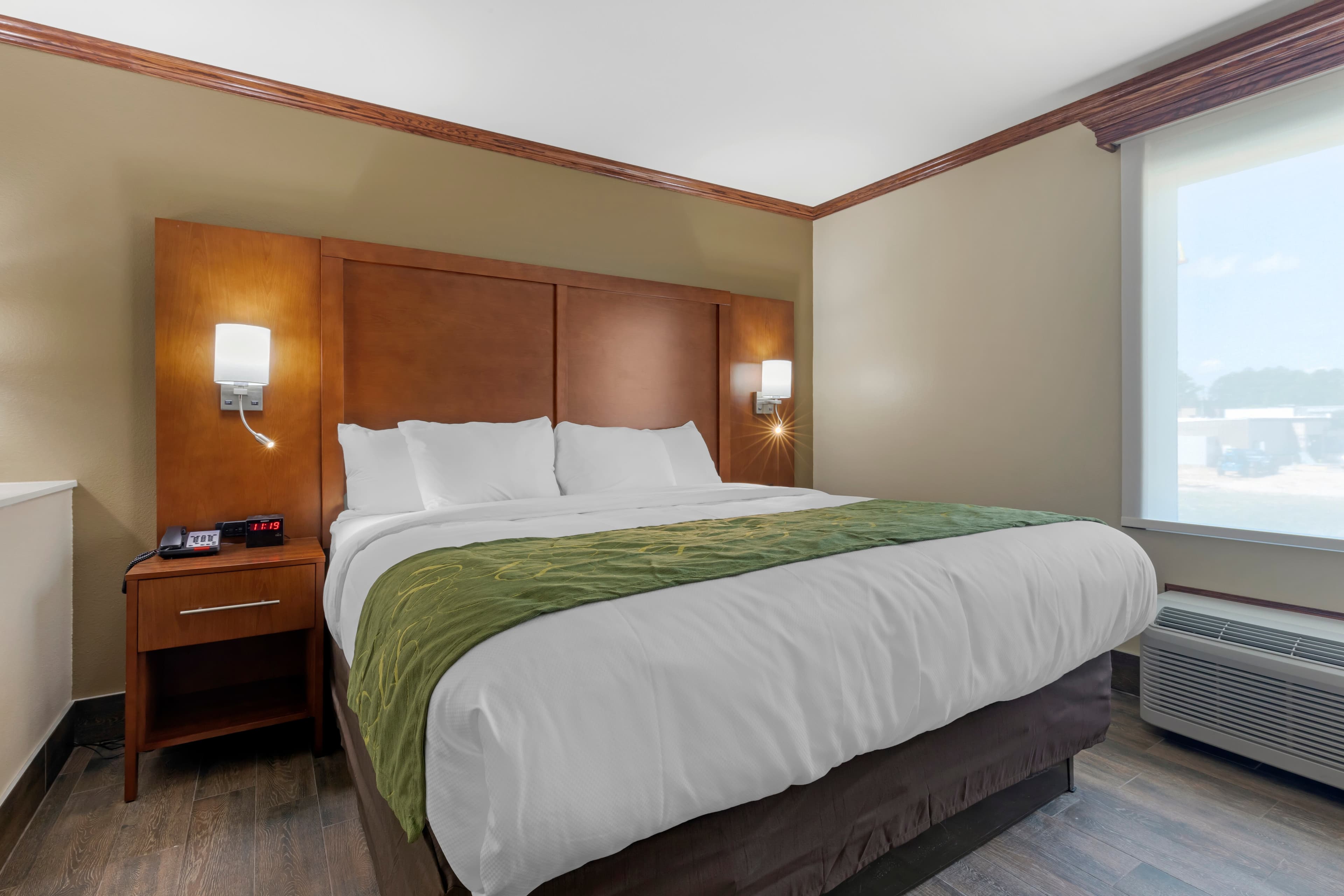 Comfort Suites West Monroe near Ike Hamilton Expo Center — 14