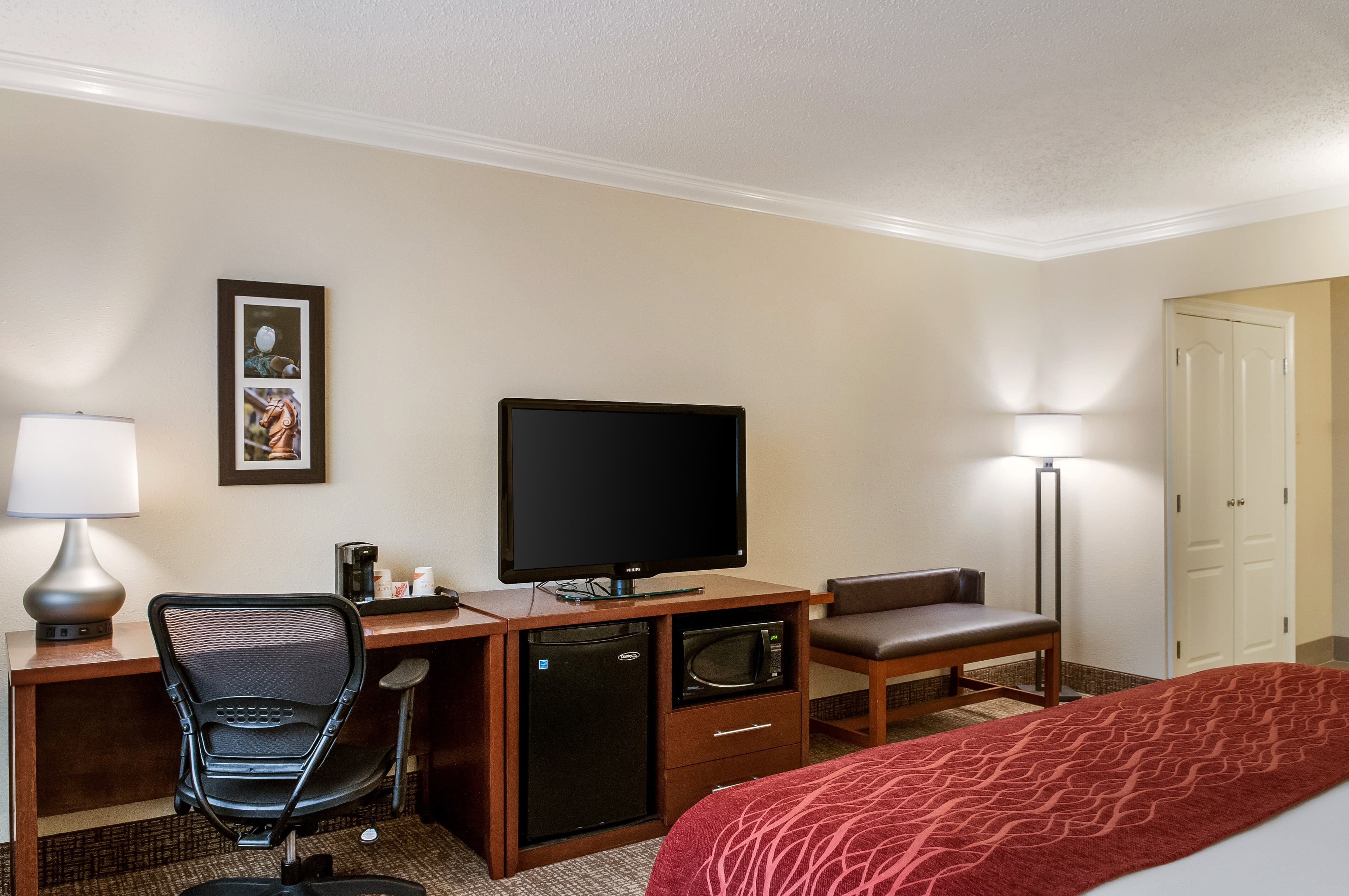 Comfort Inn & Suites At Copeland Tower — 7
