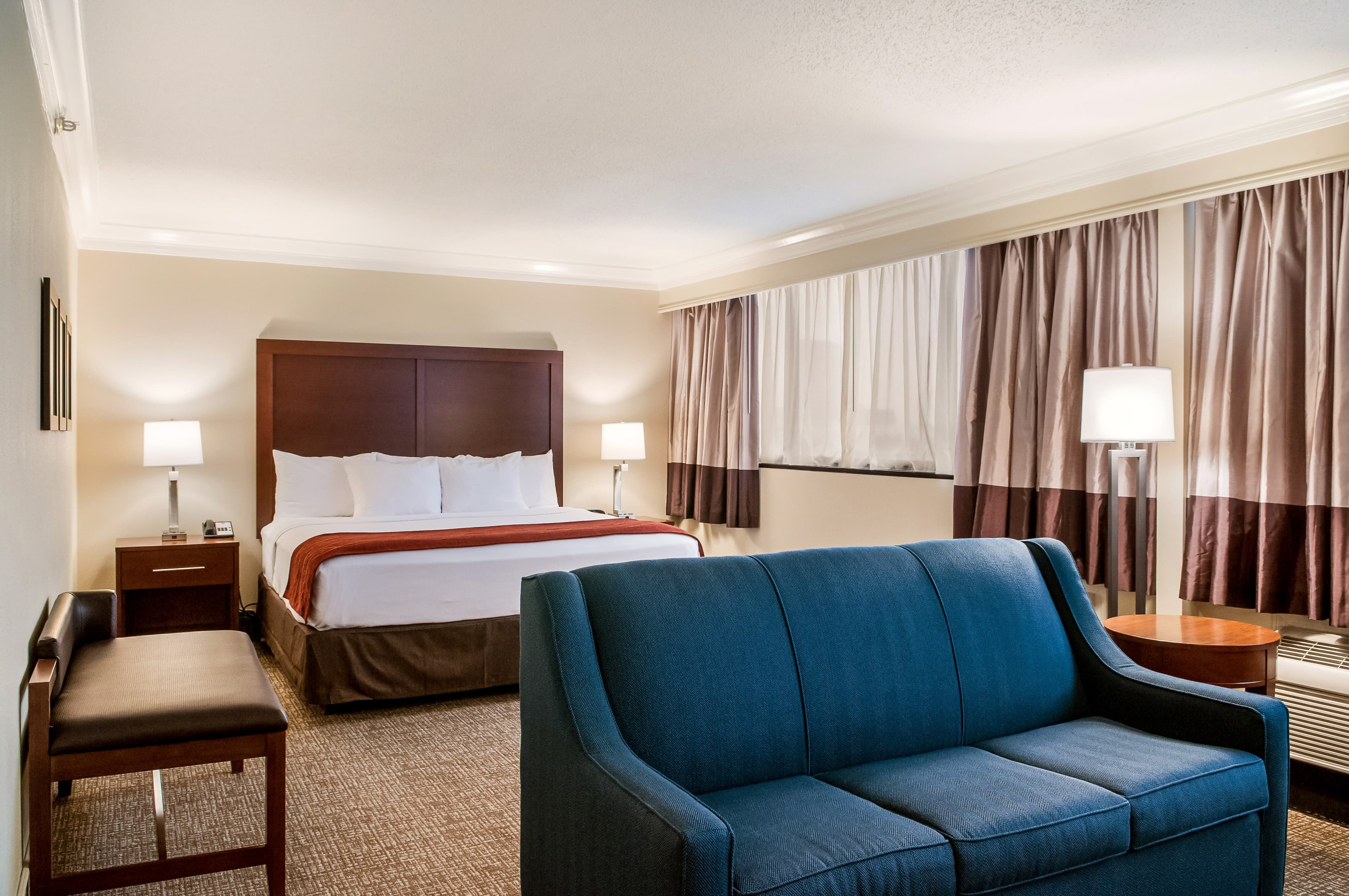 Comfort Inn & Suites At Copeland Tower — 14