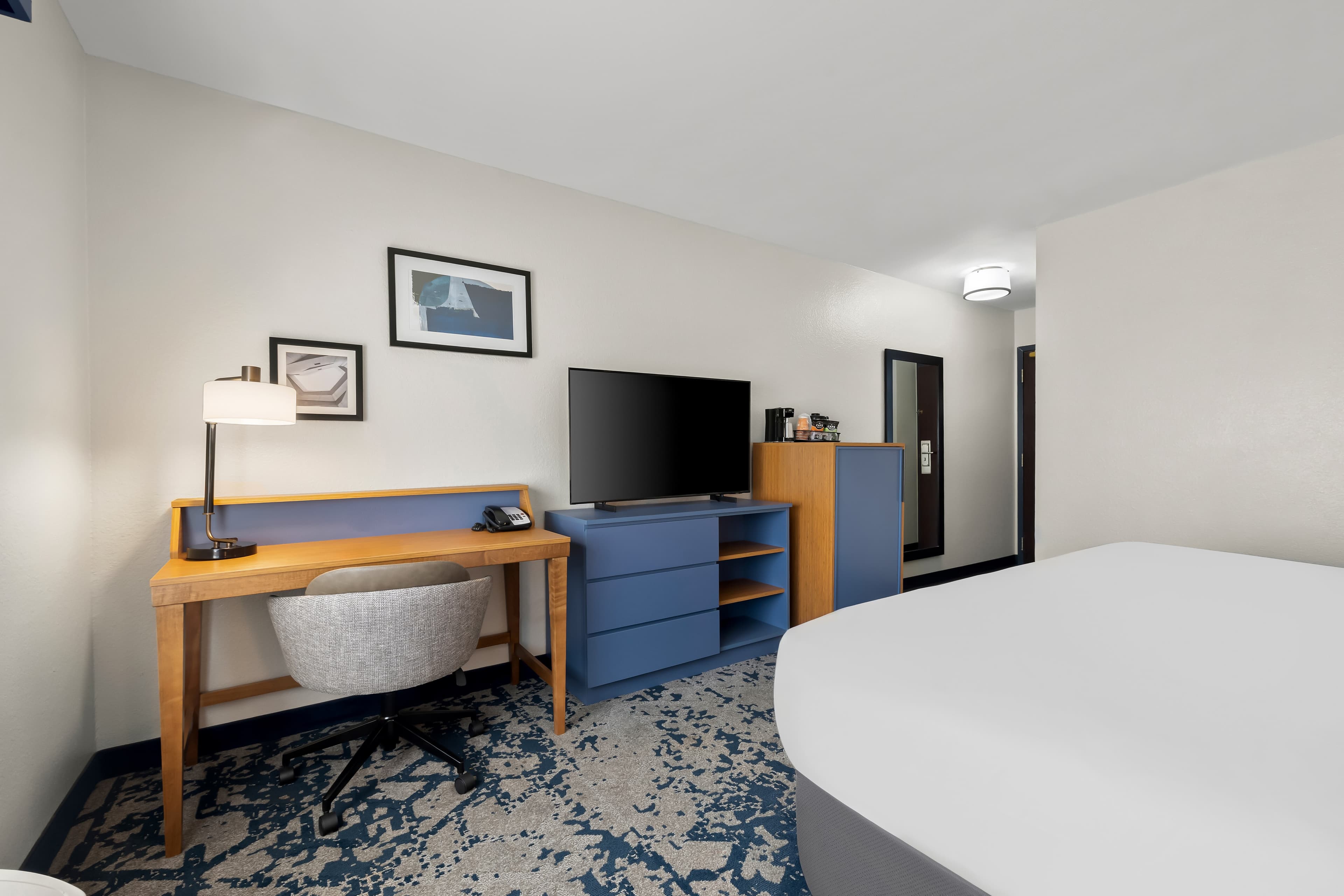 Country Inn & Suites by Radisson, LSU/Medical Corridor - Image 2