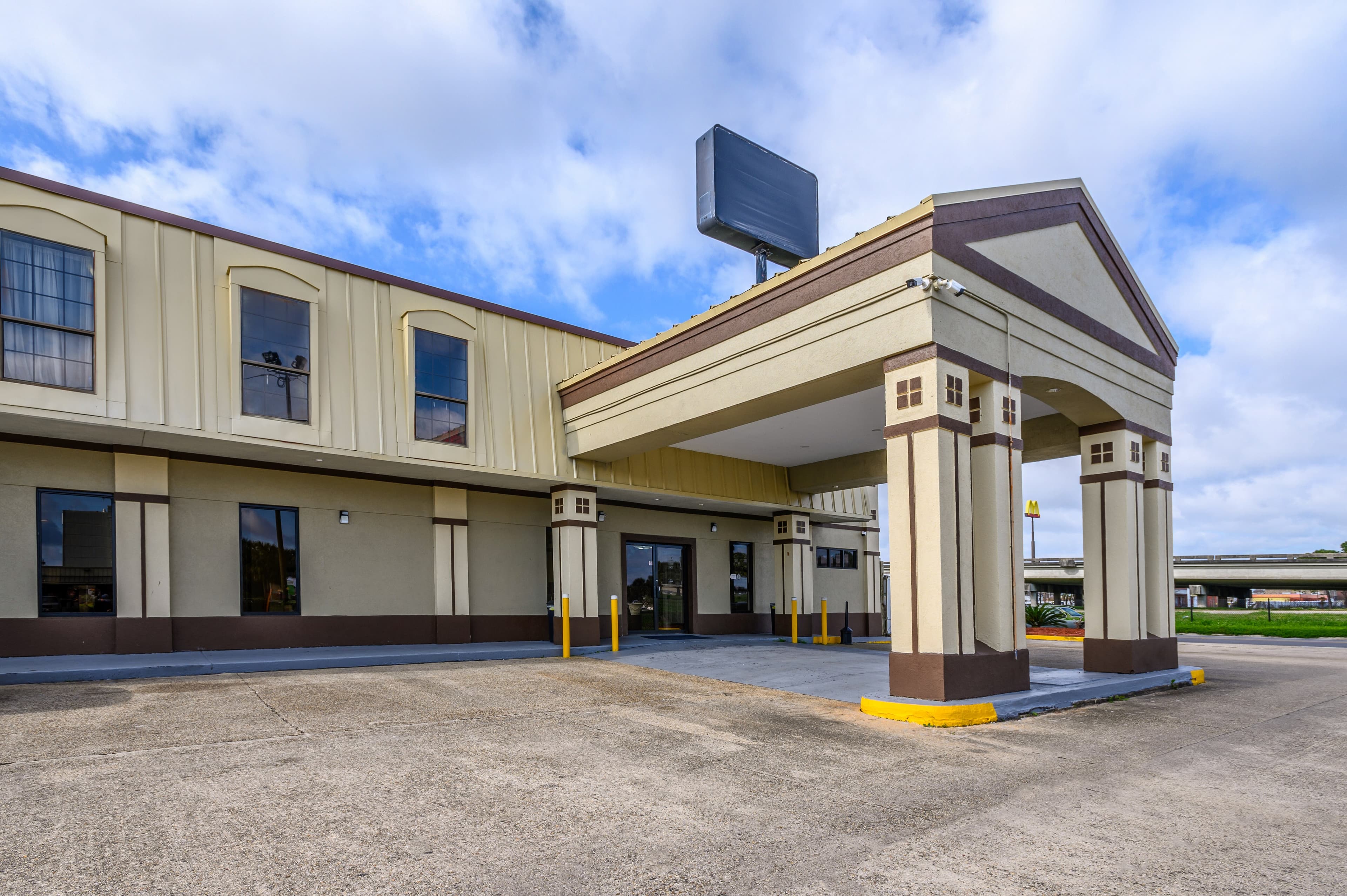 Quality Inn New Orleans I-10 East - Image 1