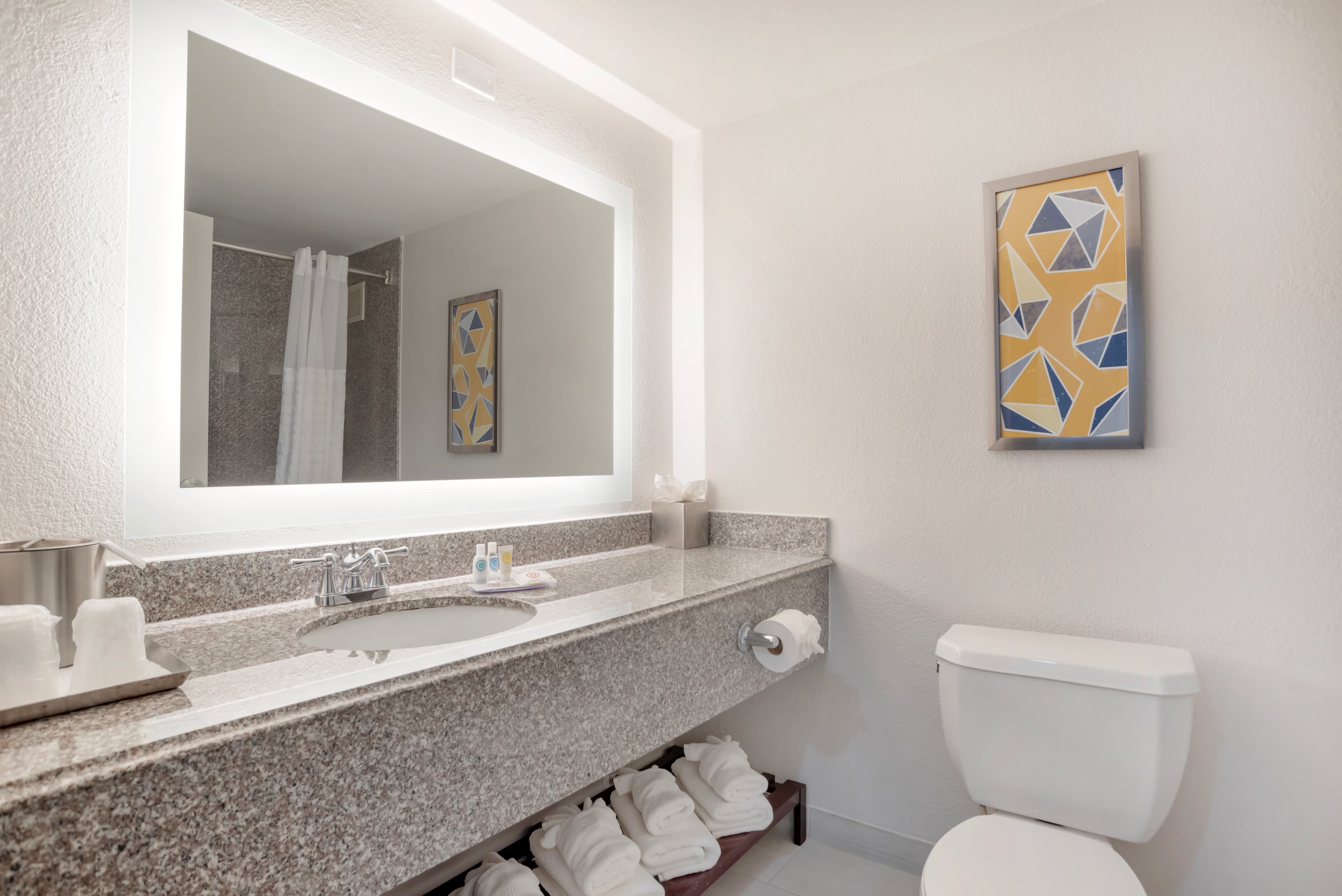 Comfort Inn & Suites New Orleans Airport North — 13