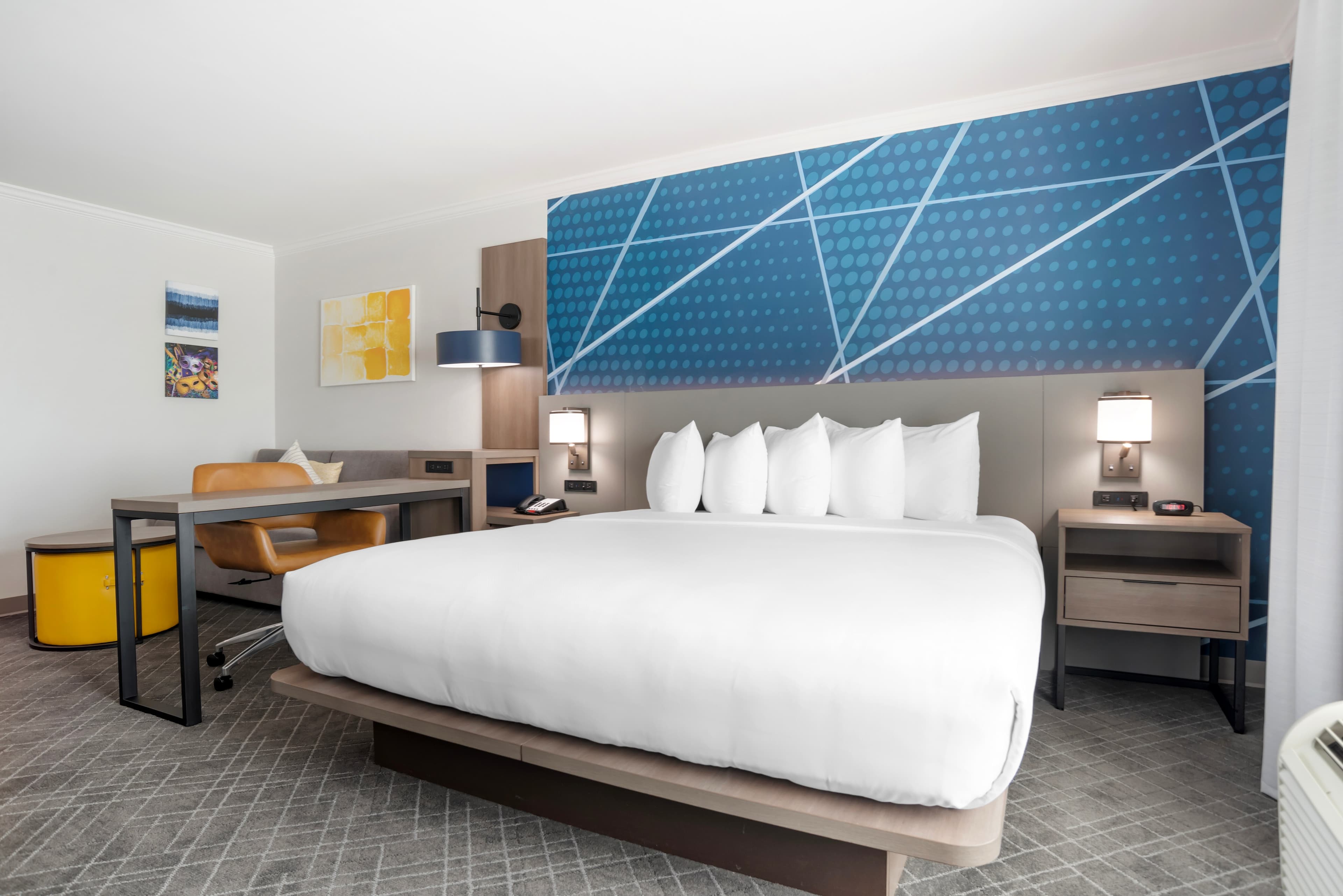 Comfort Inn & Suites New Orleans Airport North - Image 2