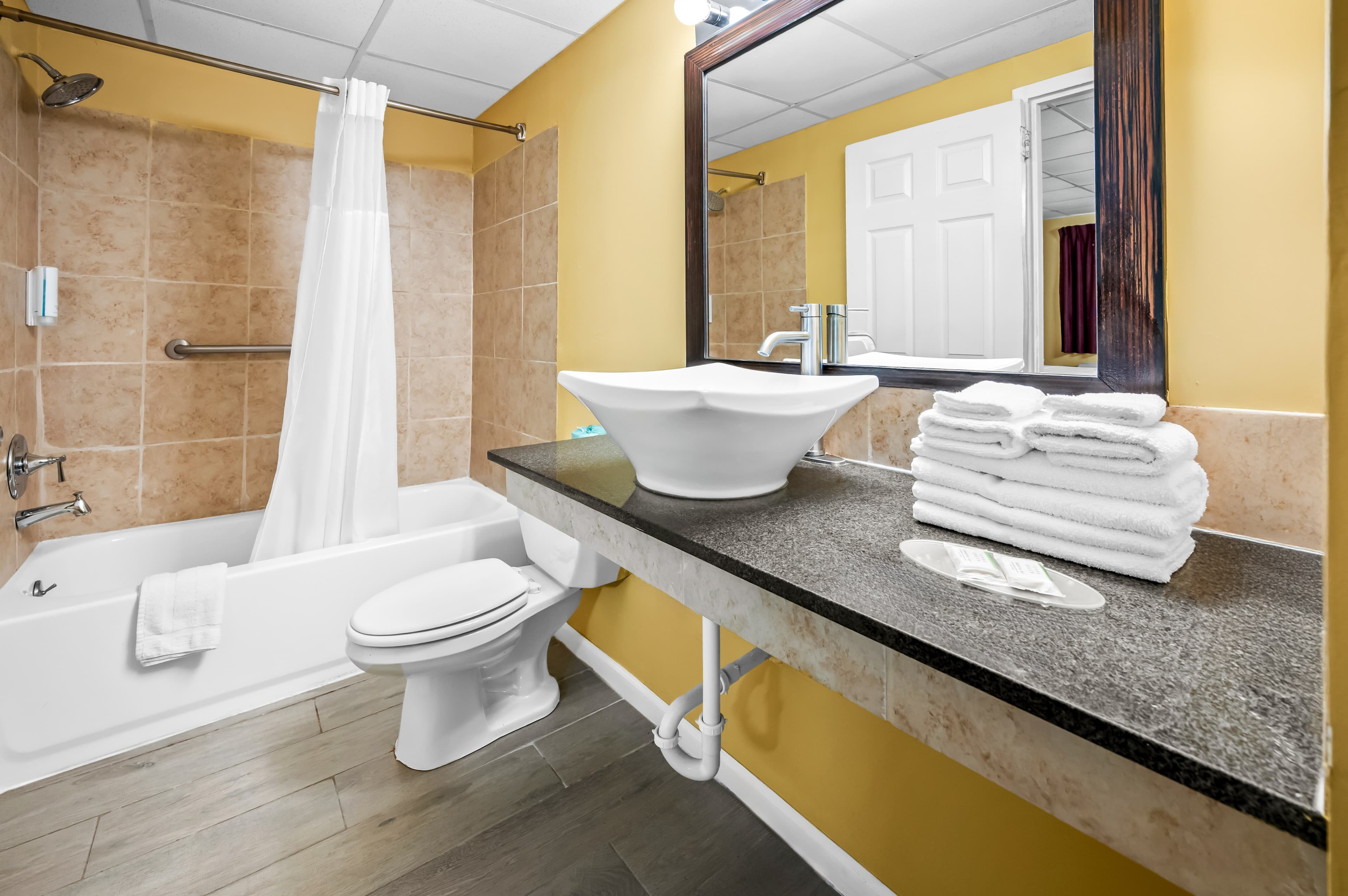 Econo Lodge Gretna - New Orleans — 7