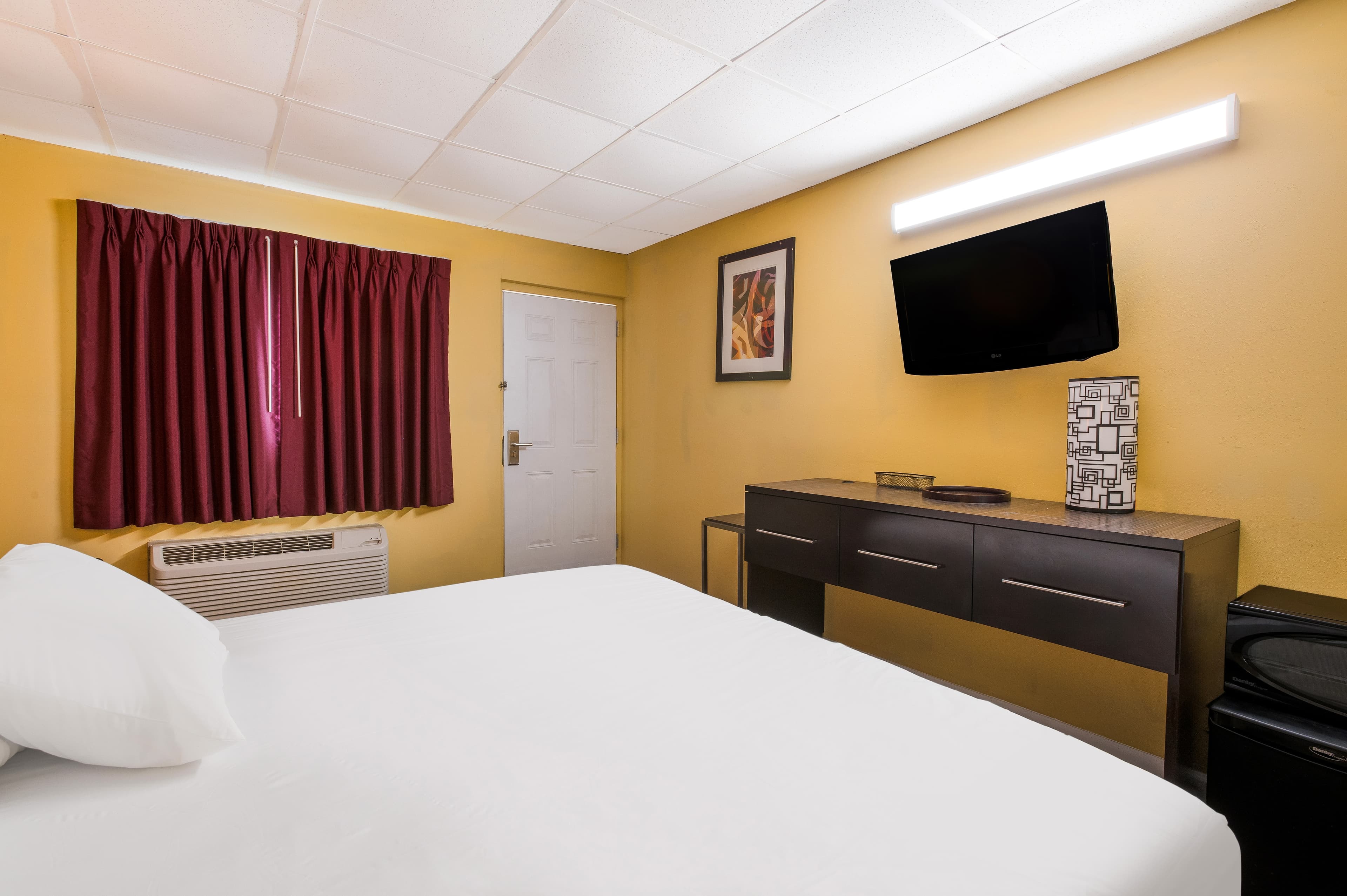Econo Lodge Gretna - New Orleans — 15