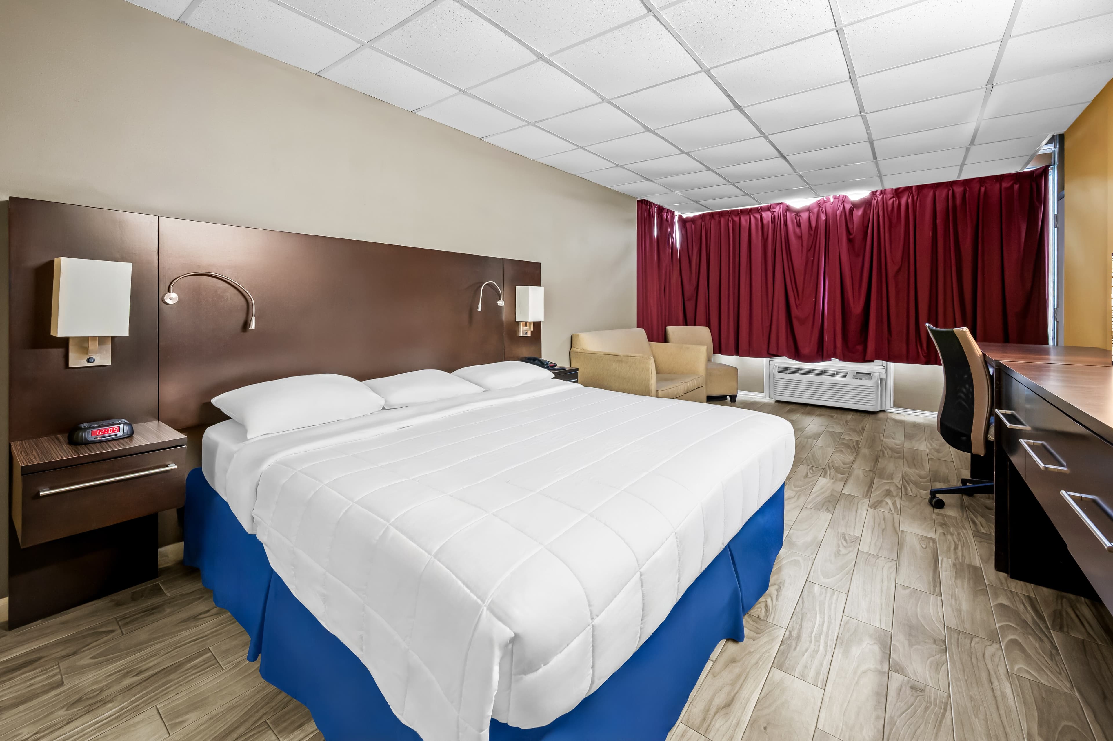 Econo Lodge Gretna - New Orleans — 10