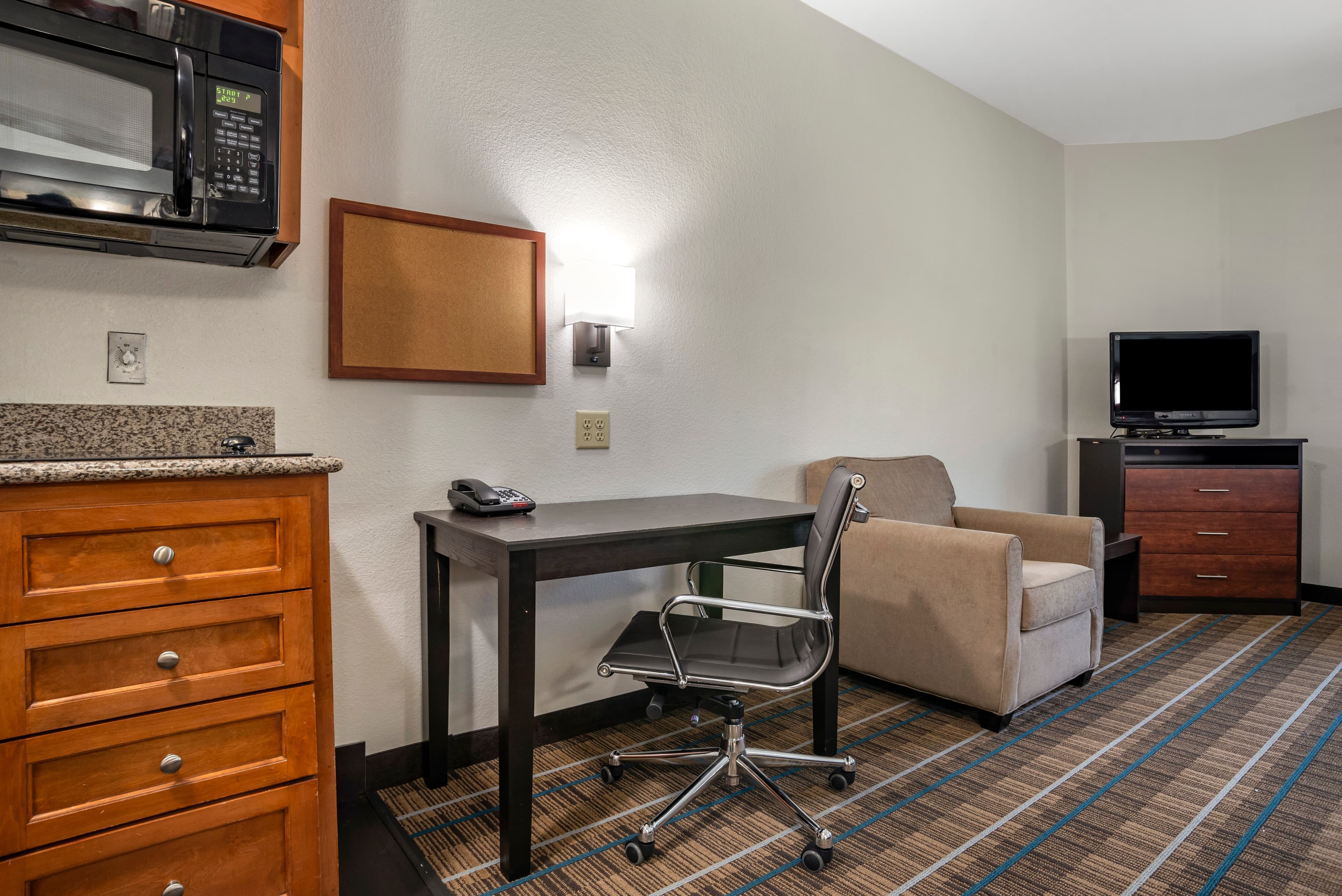MainStay Suites Denham Springs - Baton Rouge East — 10
