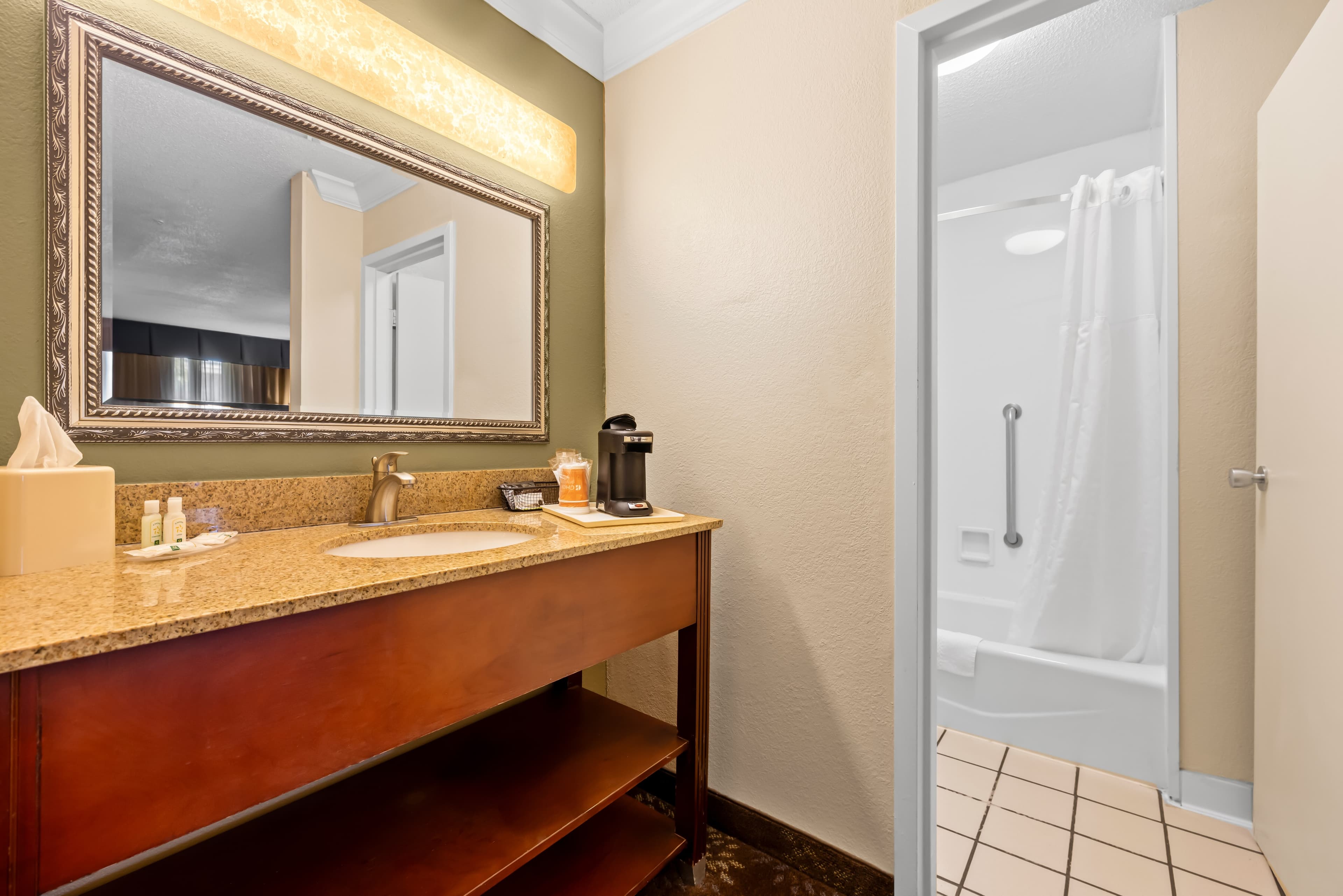 Quality Inn Morgan City - Image 5