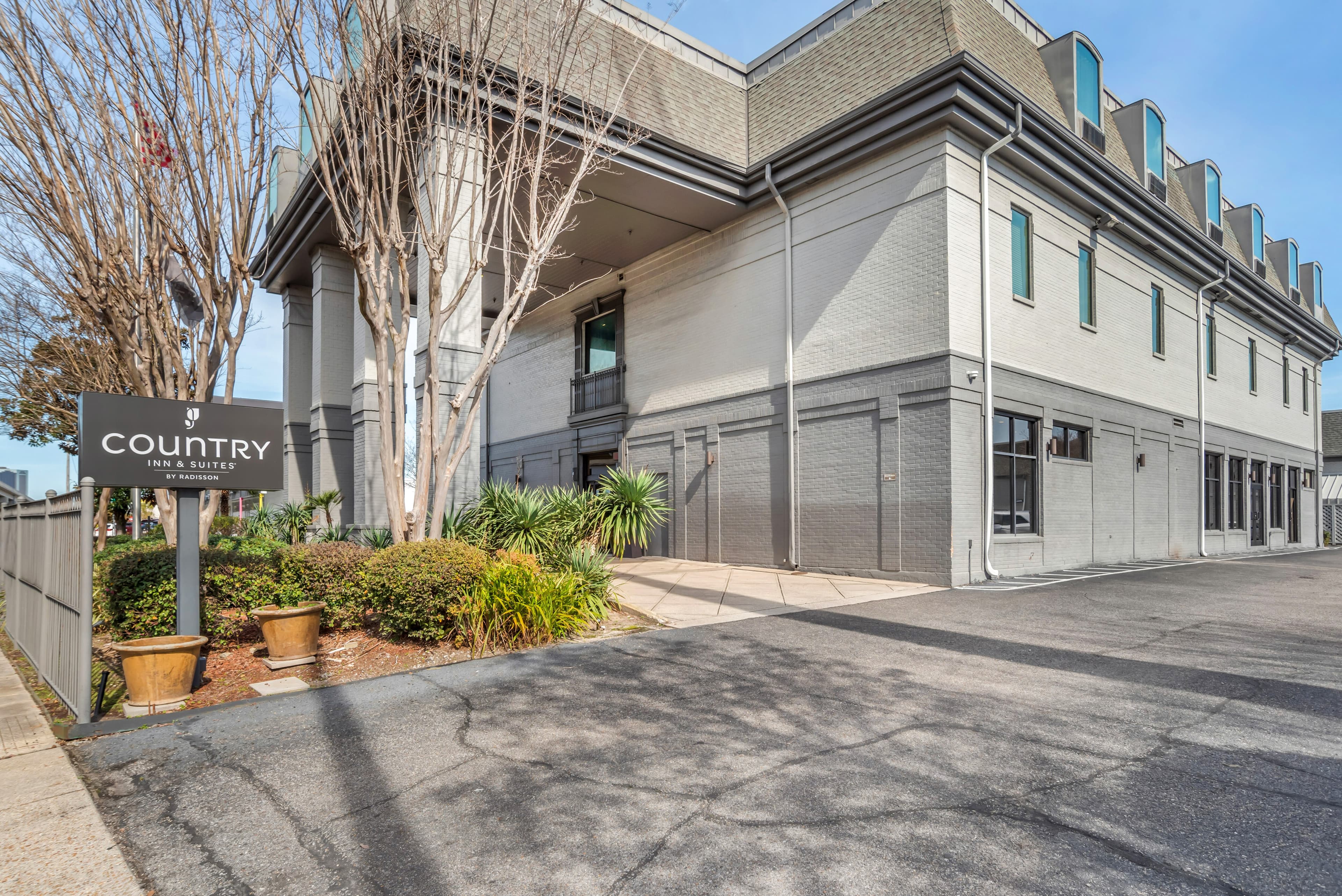 Country Inn & Suites by Radisson, Metairie (New Orleans), LA - Image 1