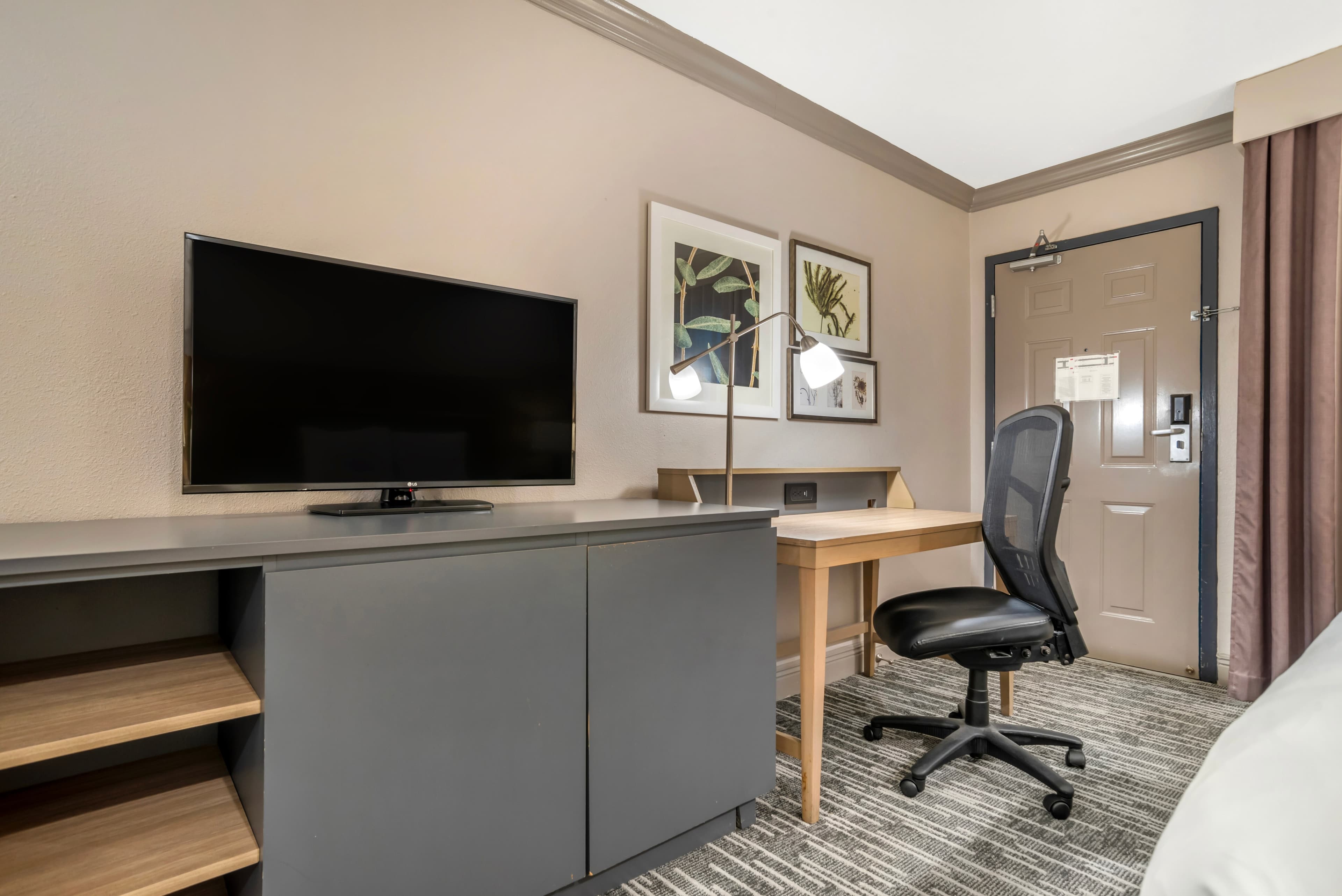 Country Inn & Suites by Radisson, Metairie (New Orleans), LA — 9