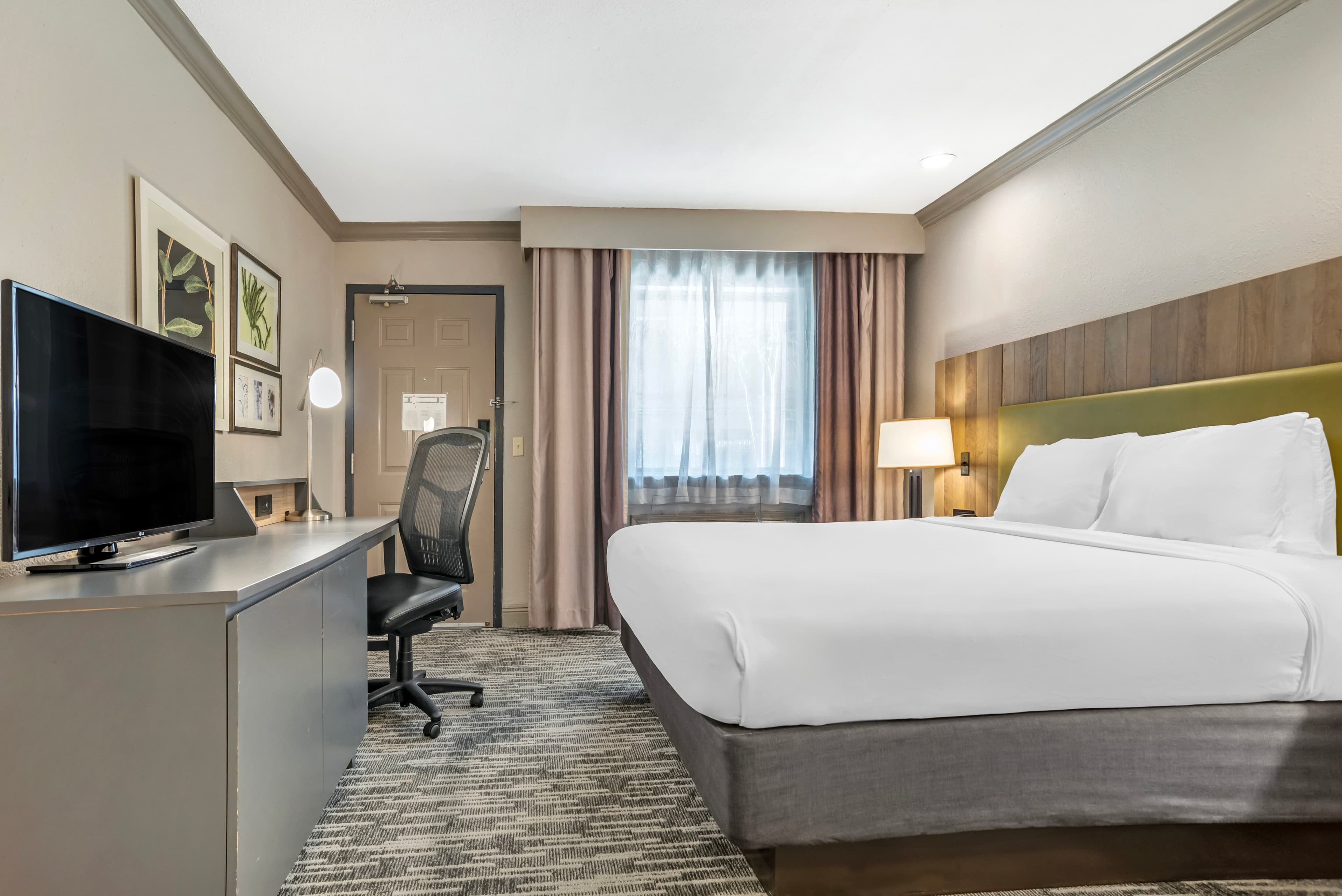 Country Inn & Suites by Radisson, Metairie (New Orleans), LA — 19
