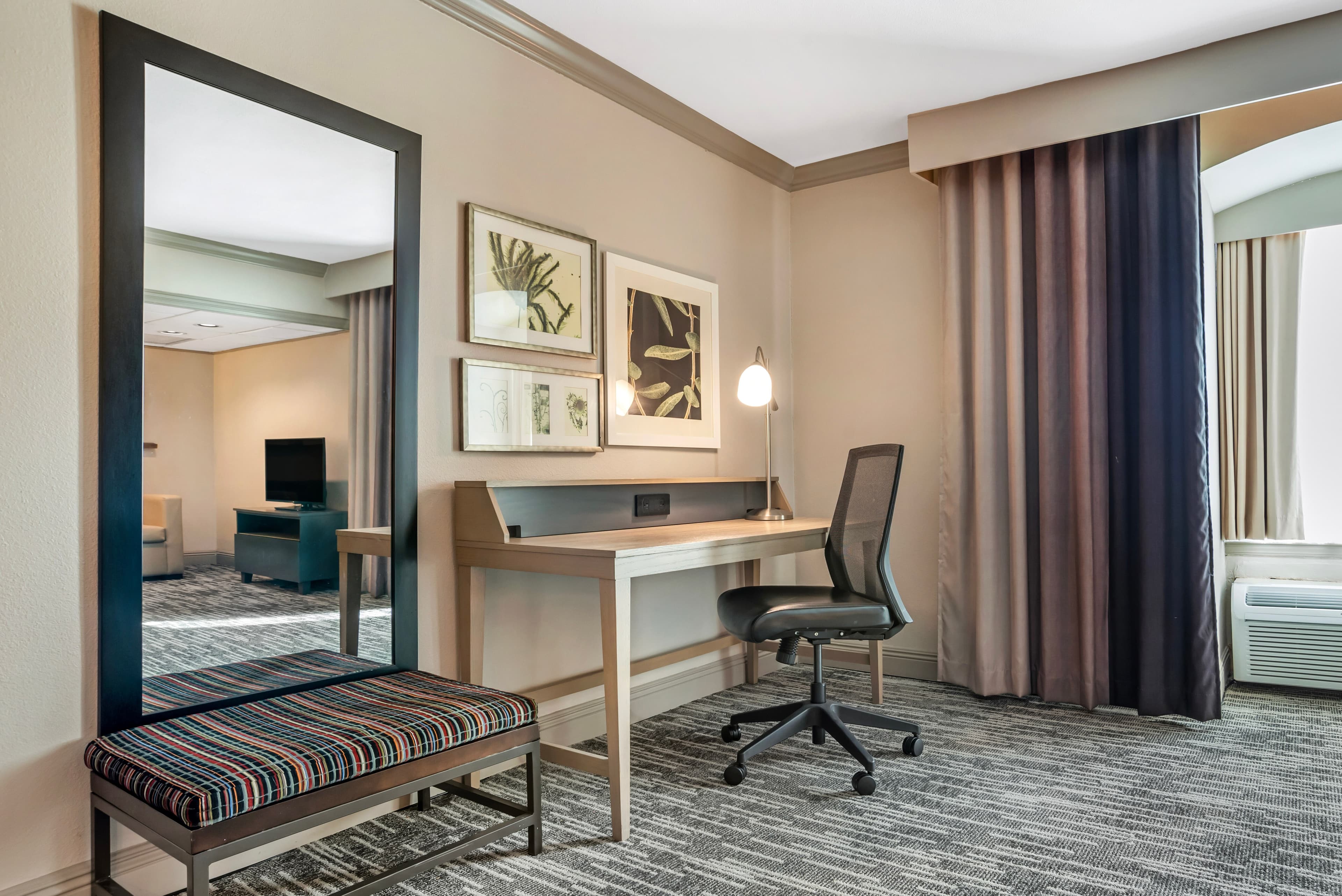 Country Inn & Suites by Radisson, Metairie (New Orleans), LA — 24