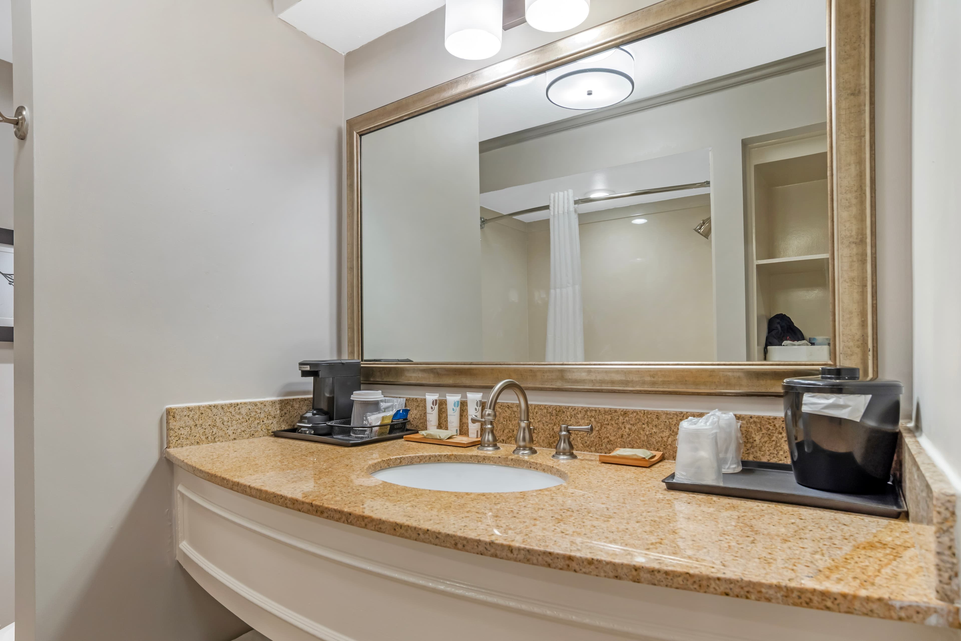 Country Inn & Suites by Radisson, Metairie (New Orleans), LA — 31