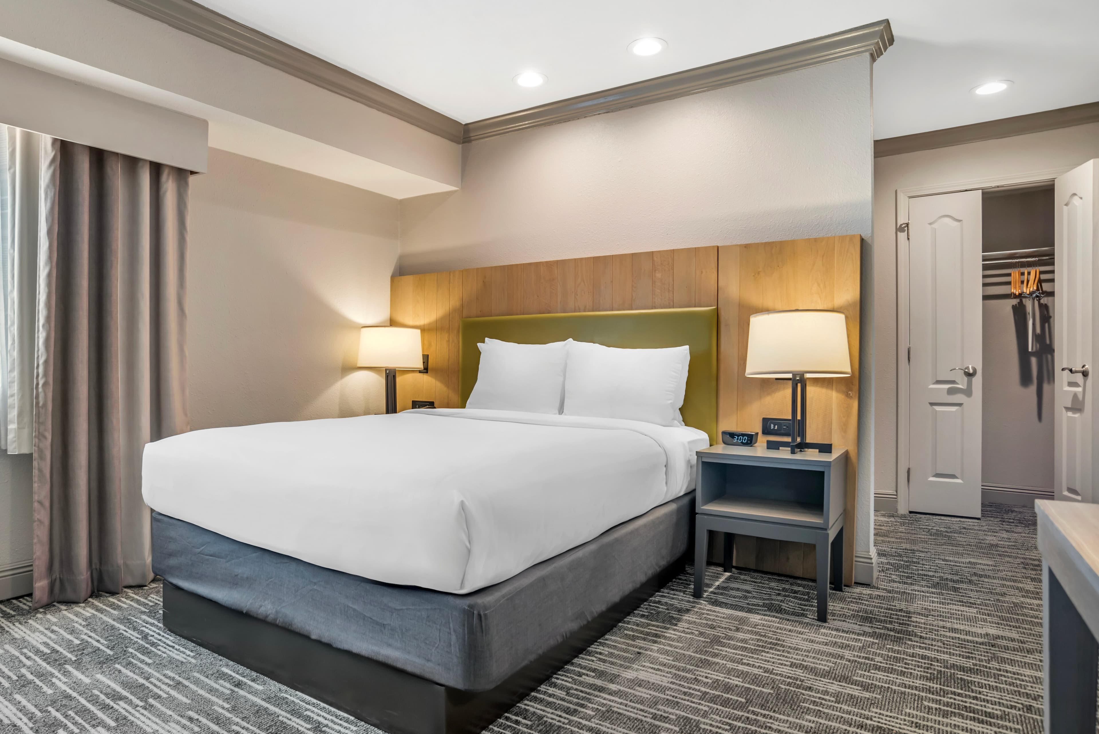 Country Inn & Suites by Radisson, Metairie (New Orleans), LA — 32
