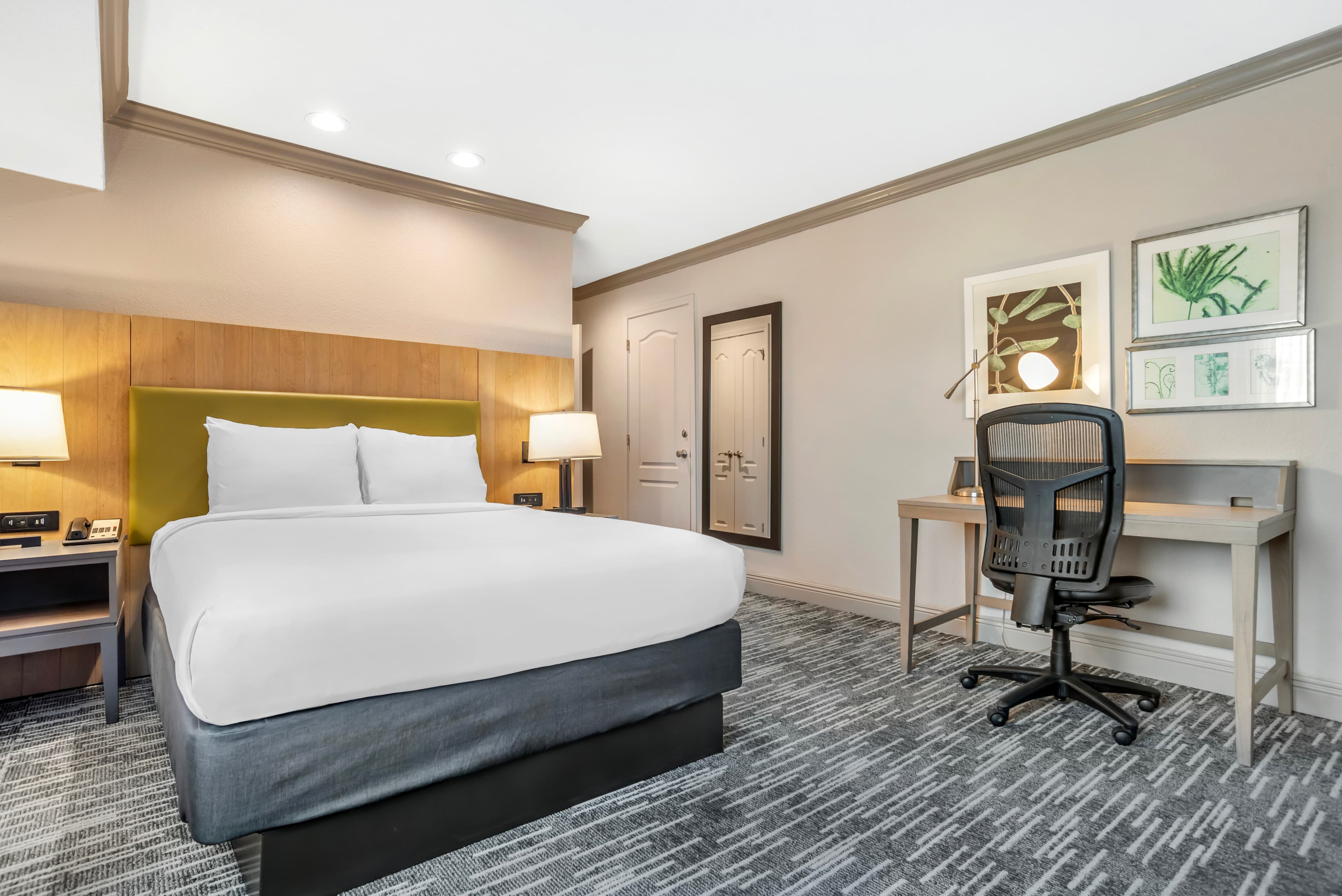 Country Inn & Suites by Radisson, Metairie (New Orleans), LA — 34