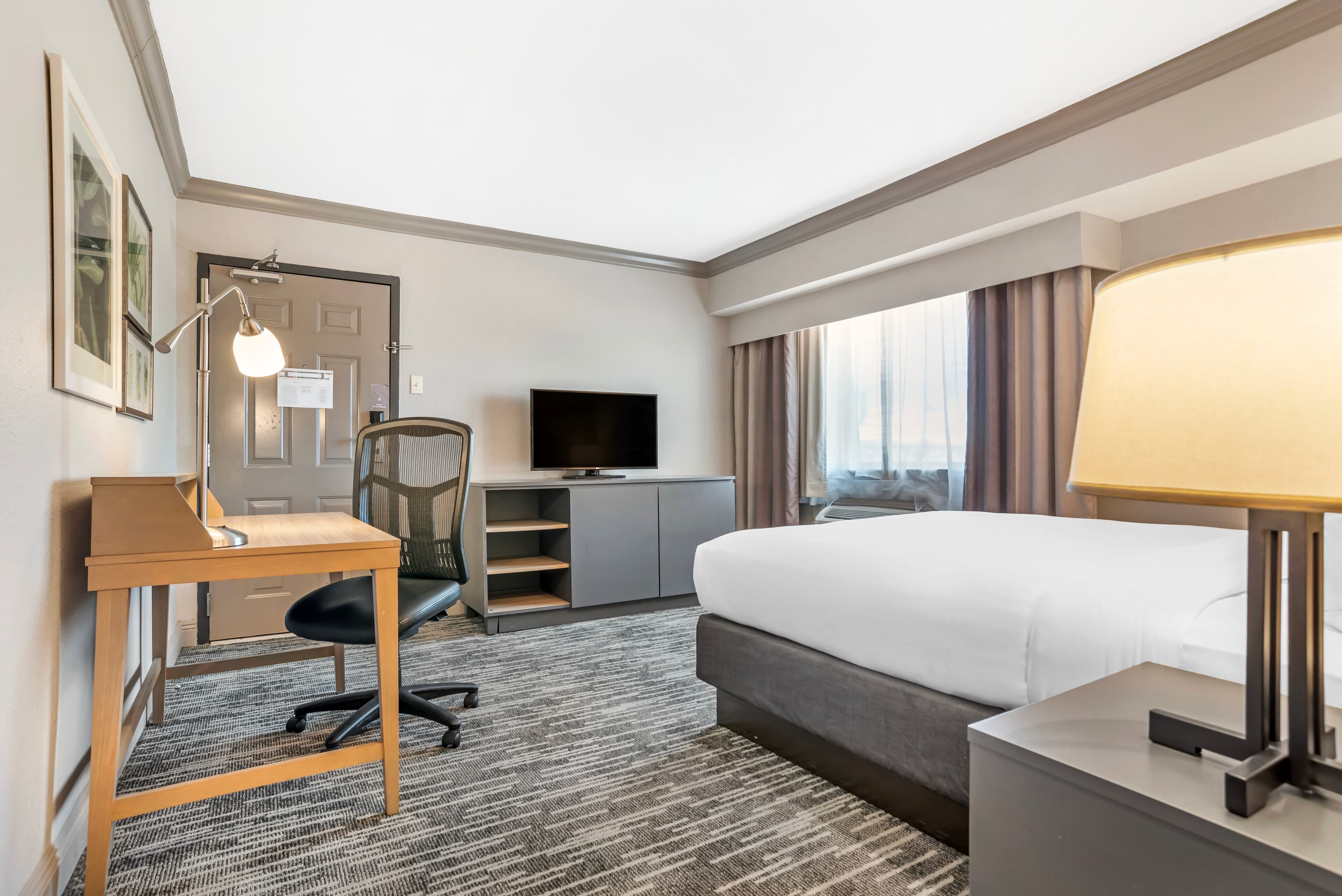Country Inn & Suites by Radisson, Metairie (New Orleans), LA — 35