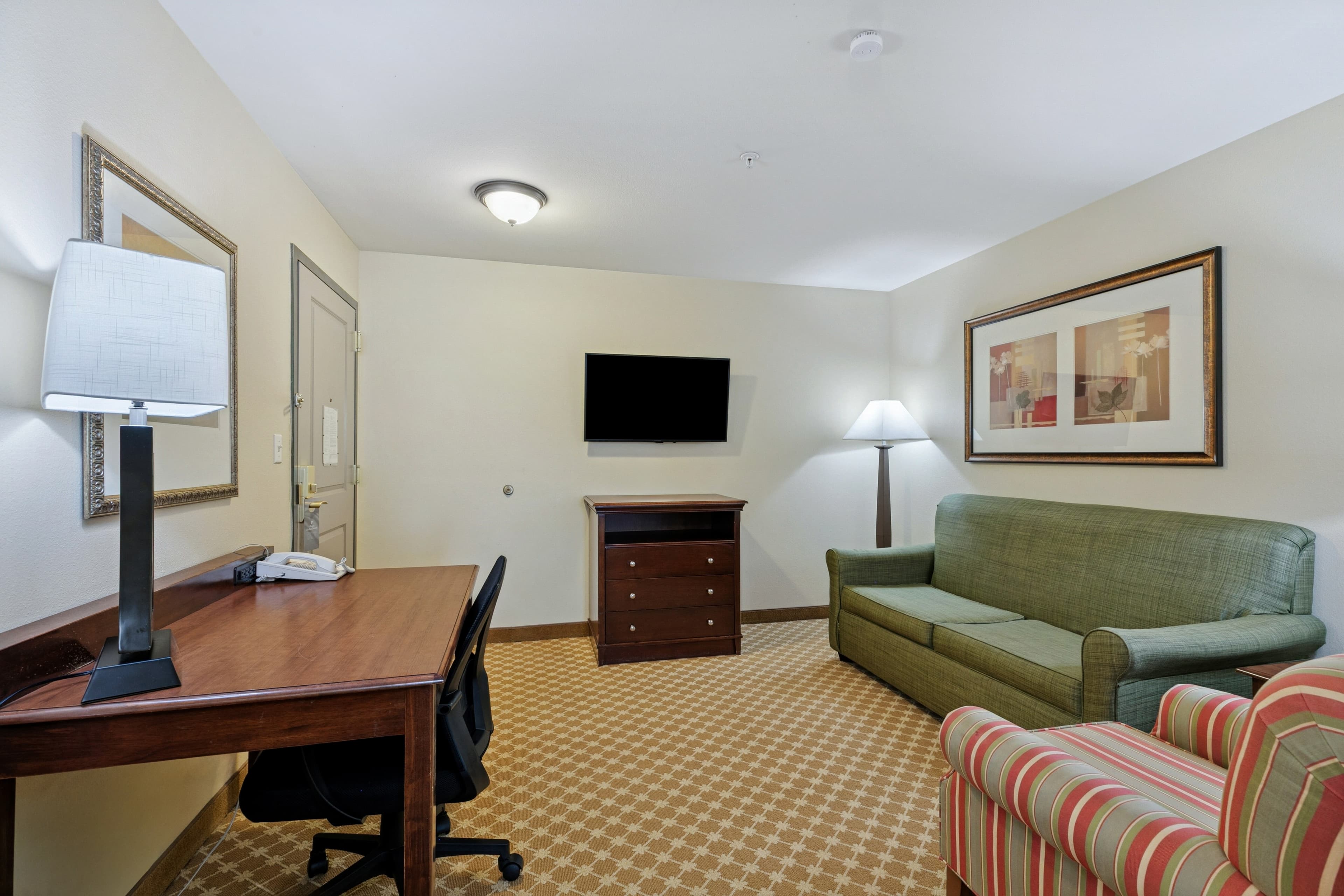 Country Inn & Suites by Radisson, Covington, LA — 8
