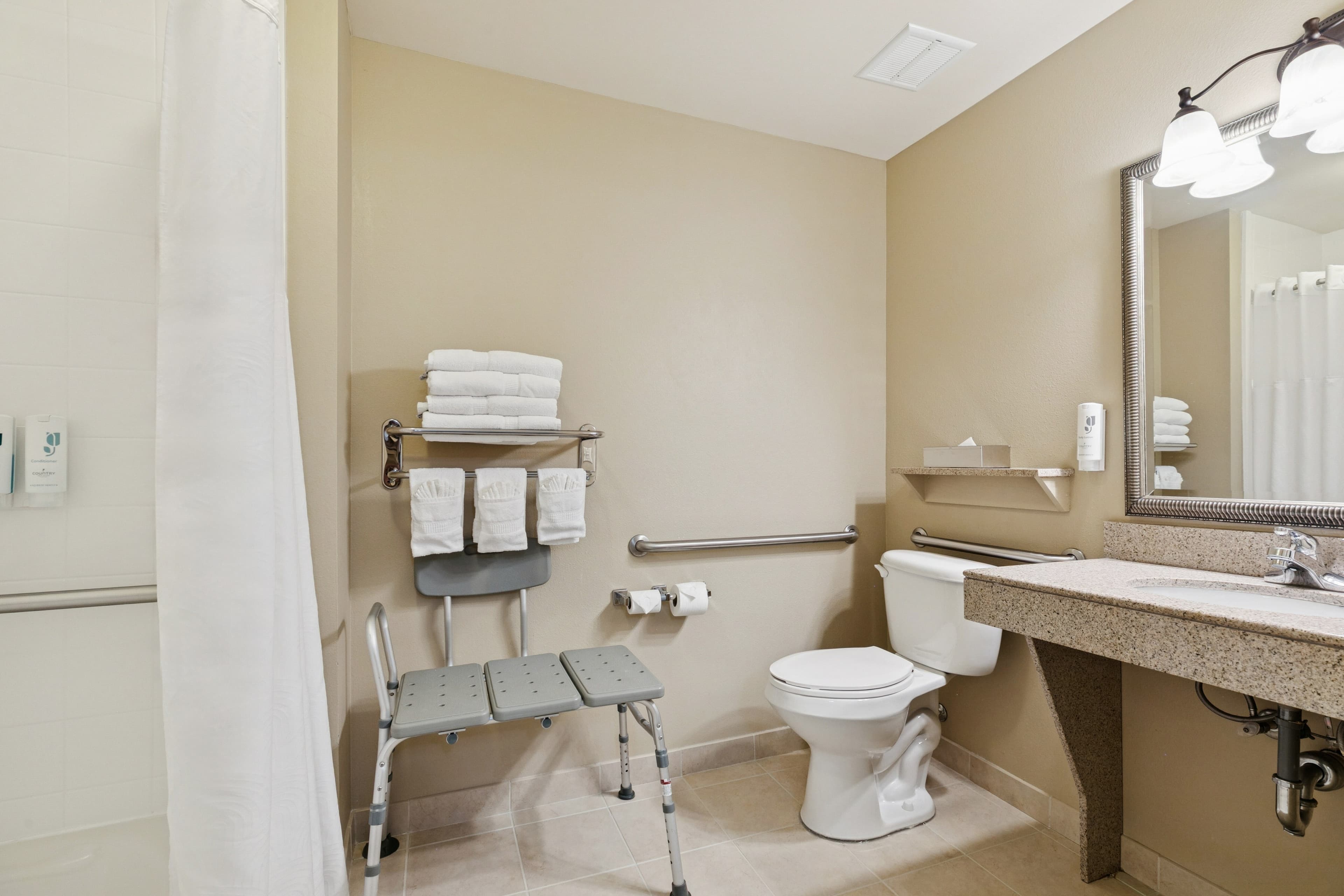 Country Inn & Suites by Radisson, Covington, LA — 14