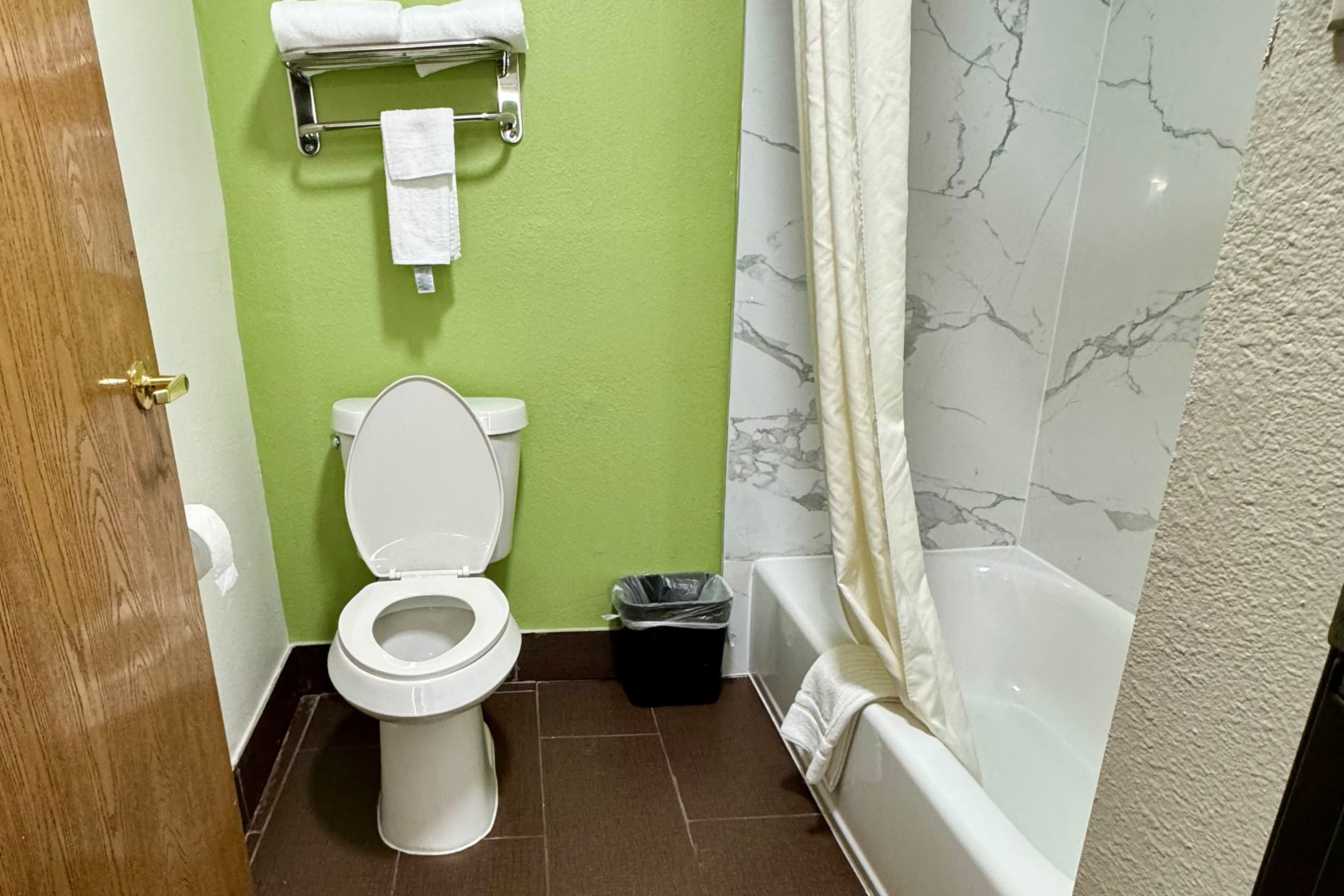 Quality Inn Sulphur - Lake Charles — 9