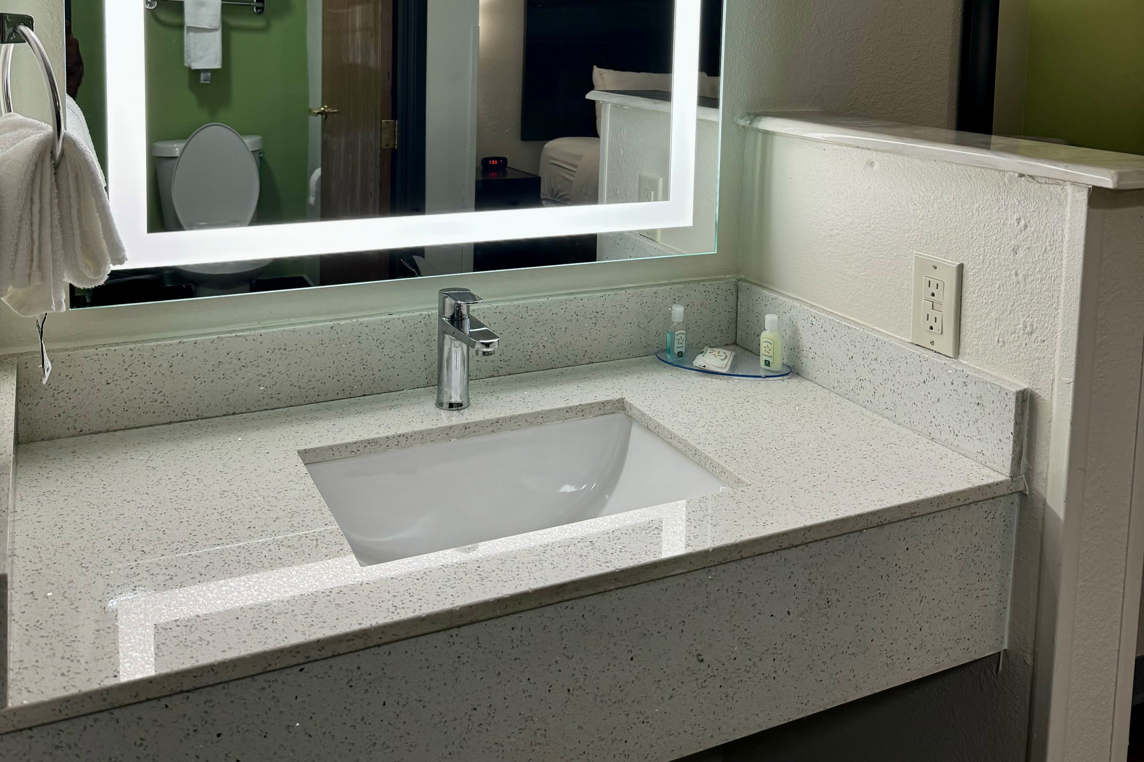 Quality Inn Sulphur - Lake Charles — 10
