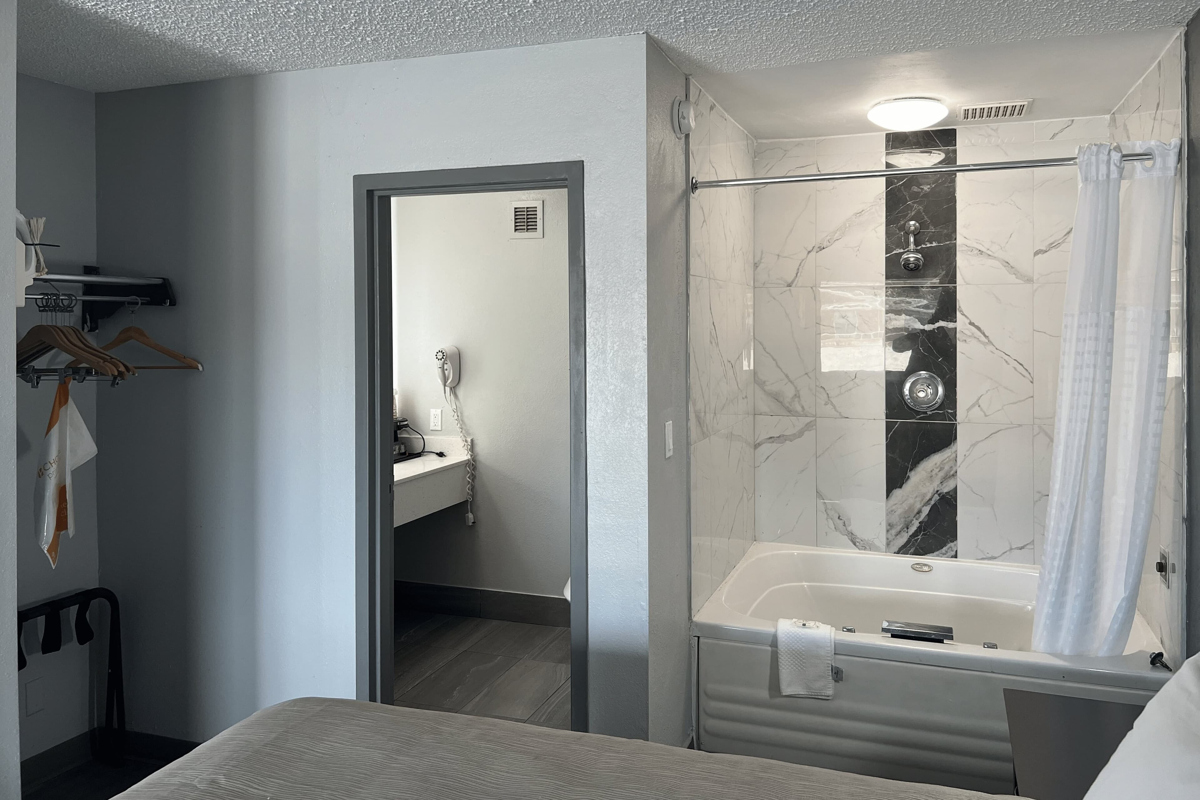 Quality Inn Kinder near Casino — 21