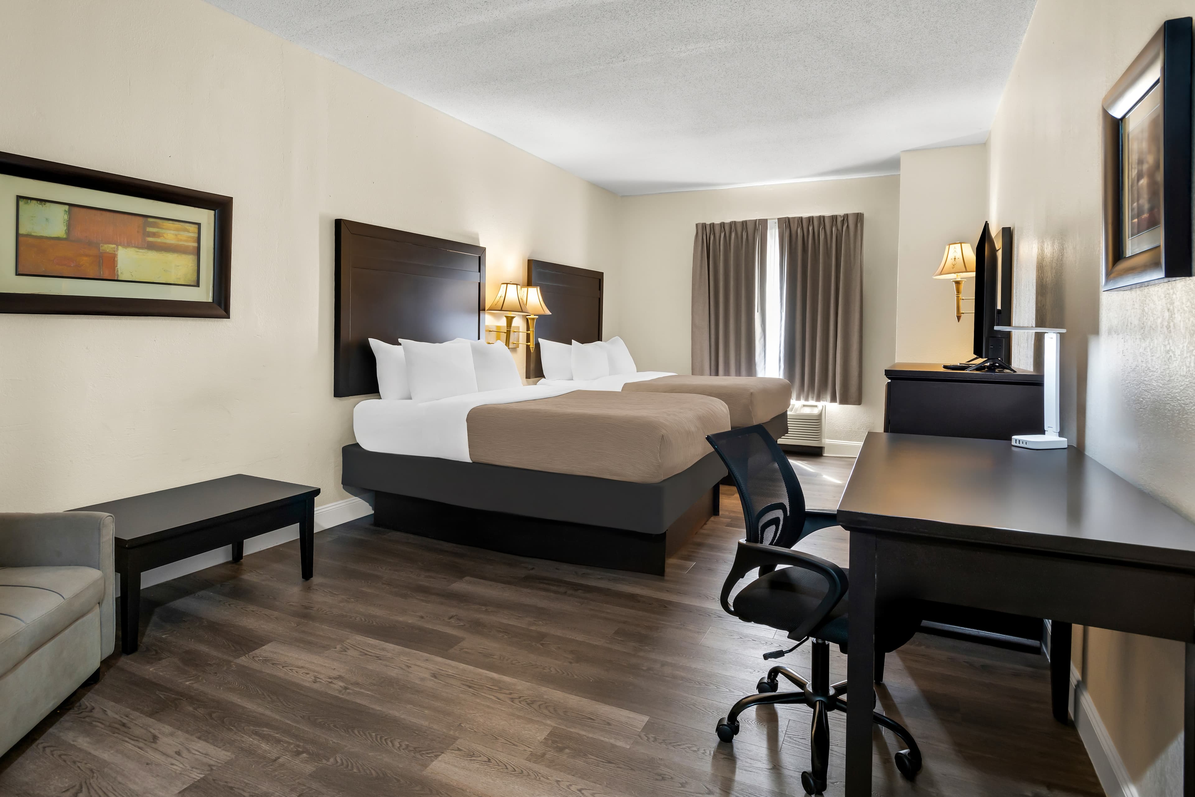 Quality Inn & Suites Lafayette — 14
