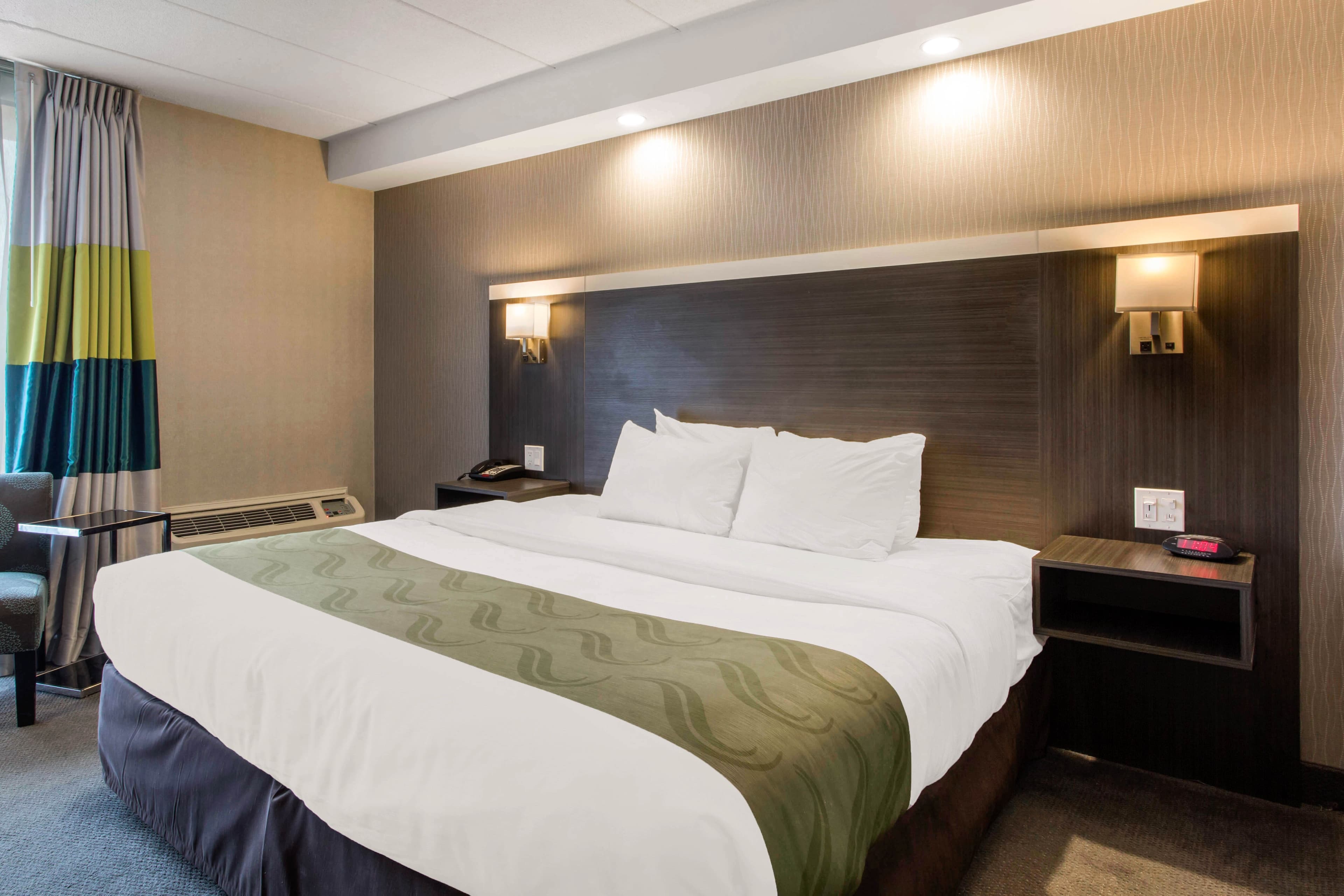 Quality Inn West Springfield - Image 2
