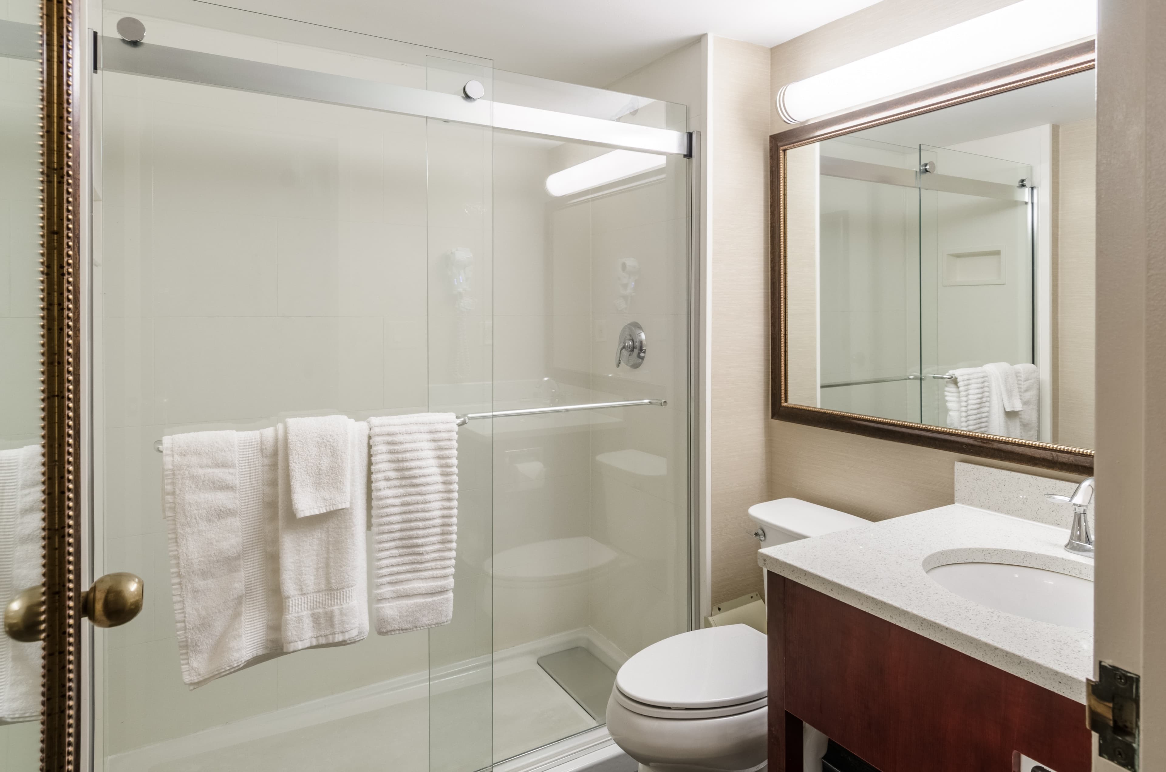 Comfort Inn & Suites West Springfield — 17