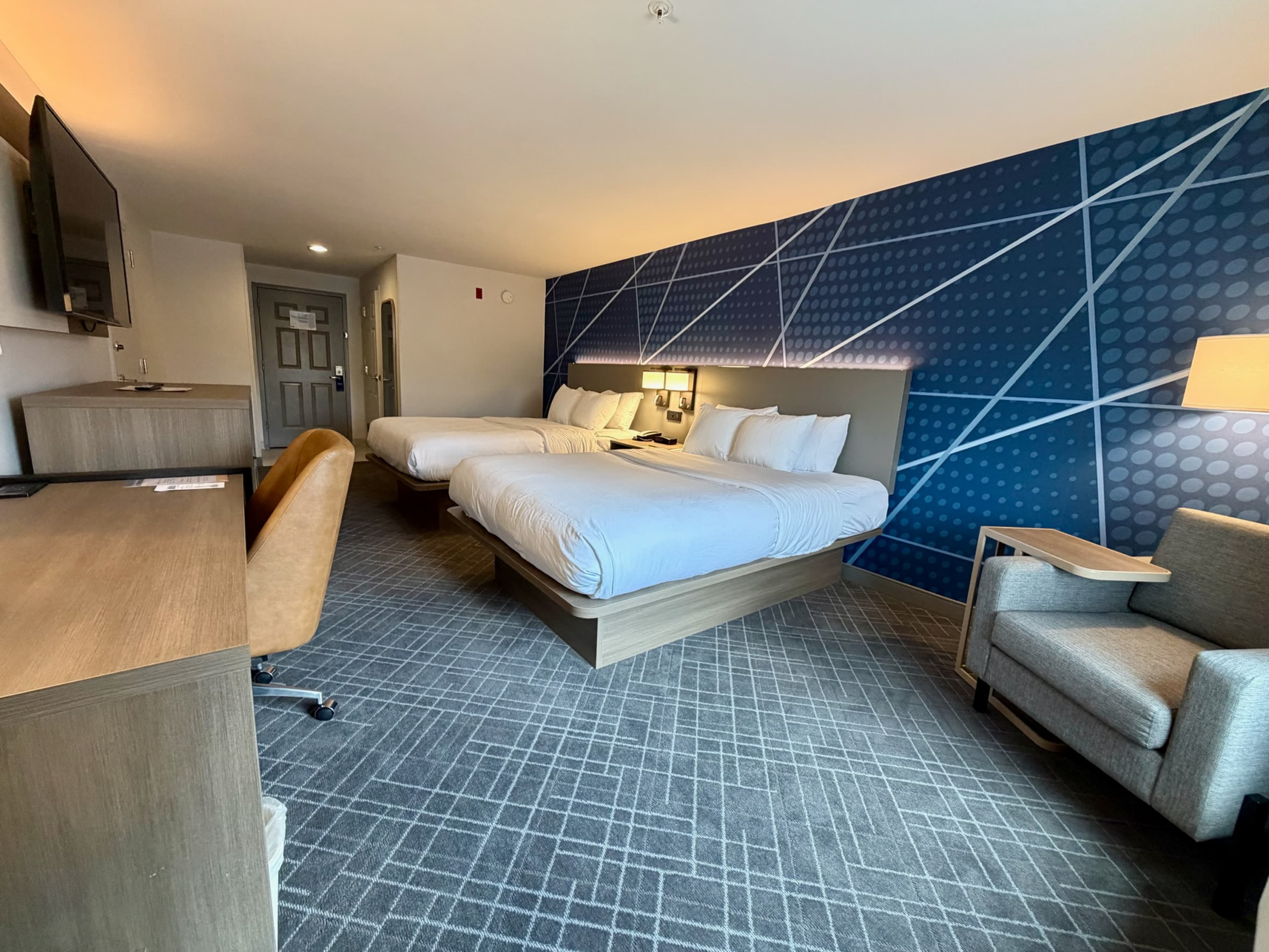 Comfort Inn & Suites Sturbridge-Brimfield — 7