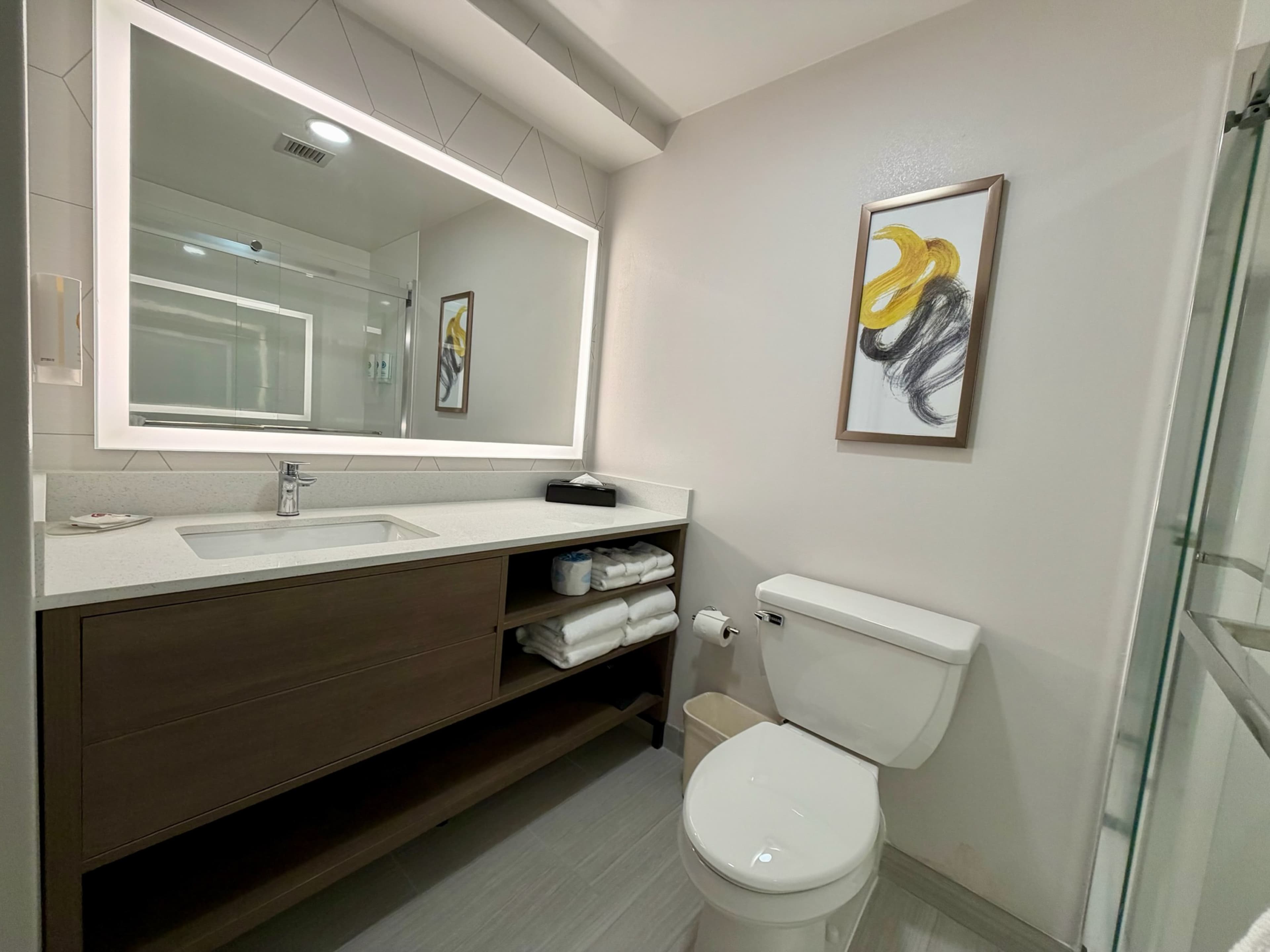 Comfort Inn & Suites Sturbridge-Brimfield — 19