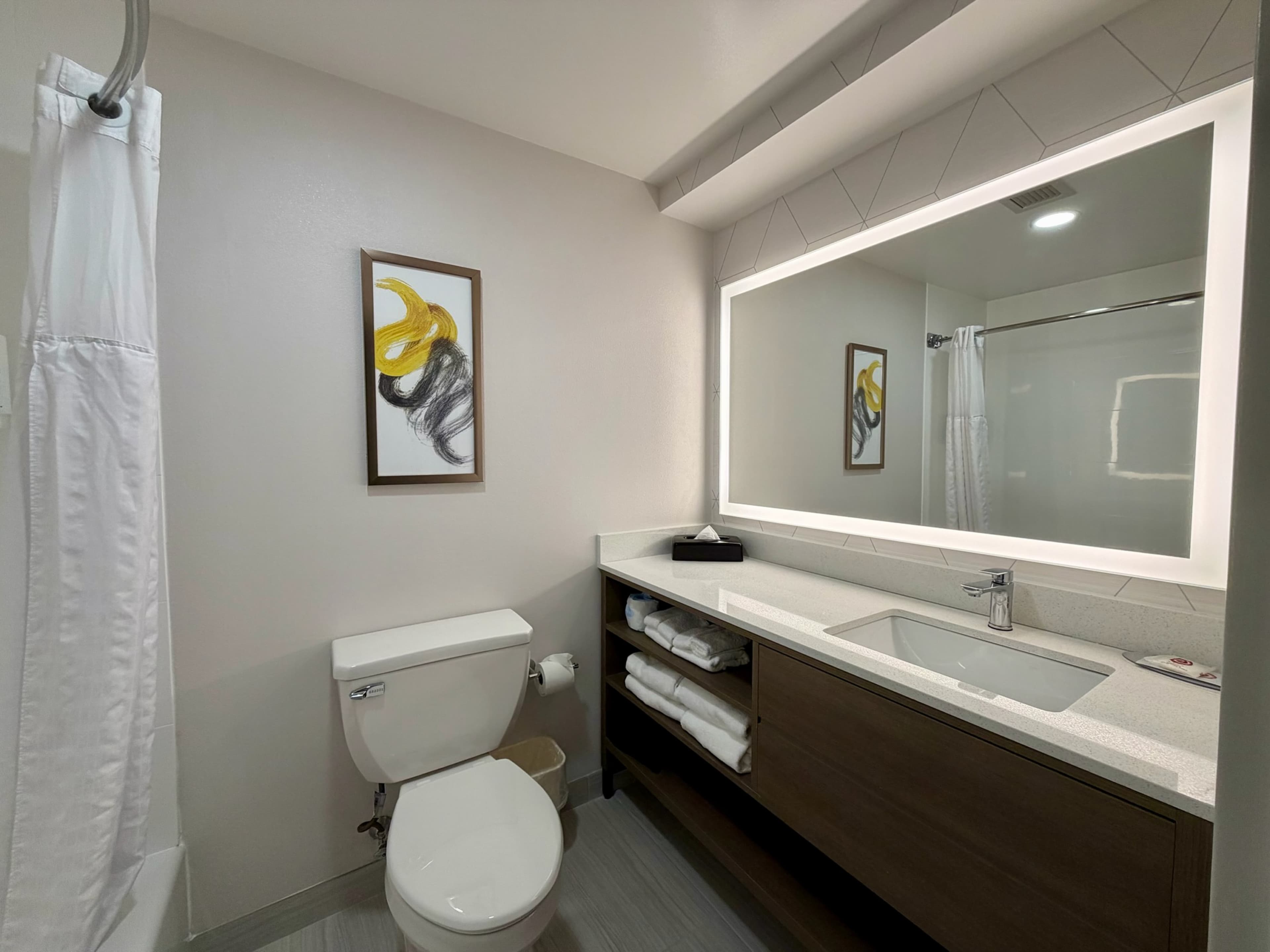 Comfort Inn & Suites Sturbridge-Brimfield — 26