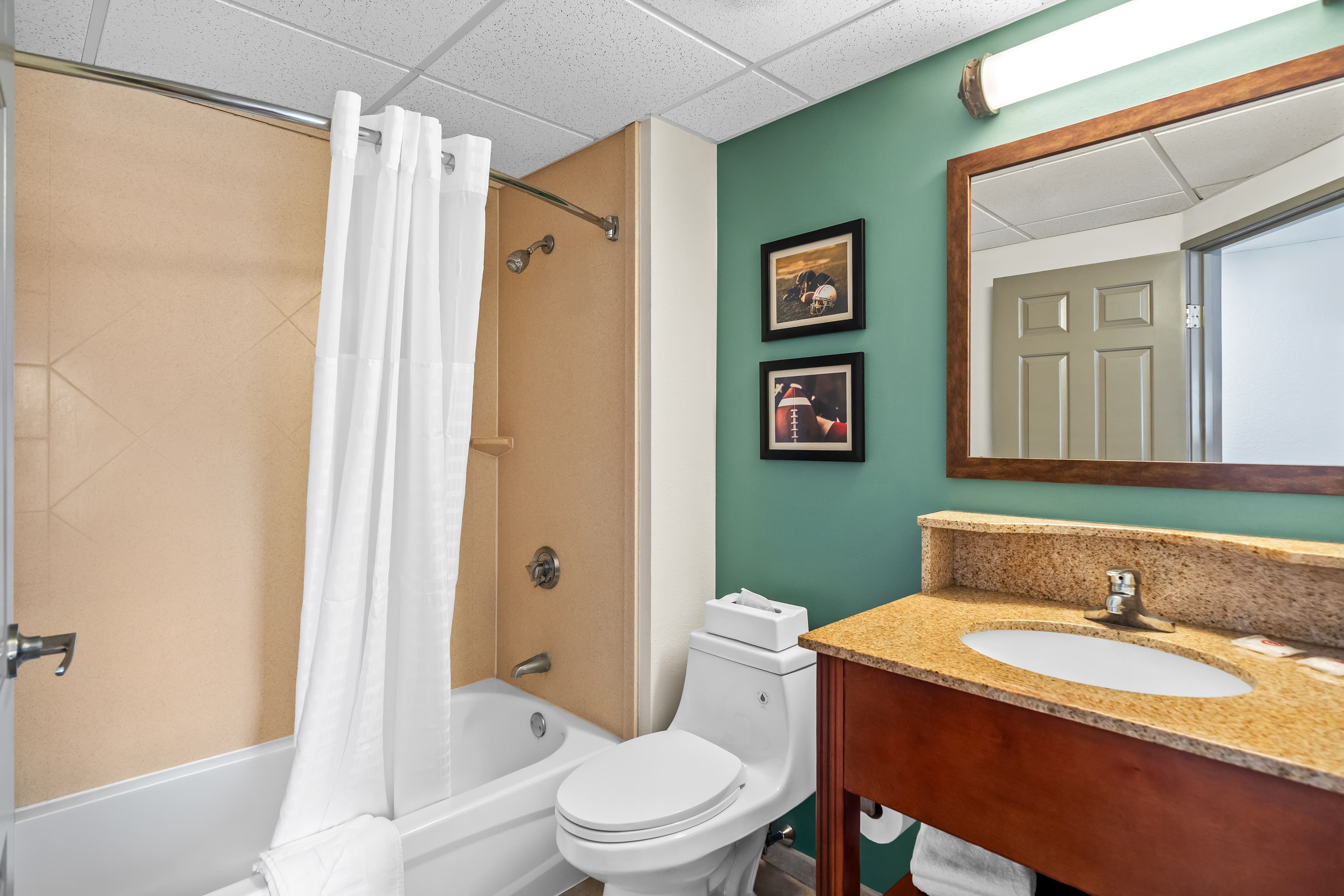 Comfort Inn Foxboro - Mansfield — 17