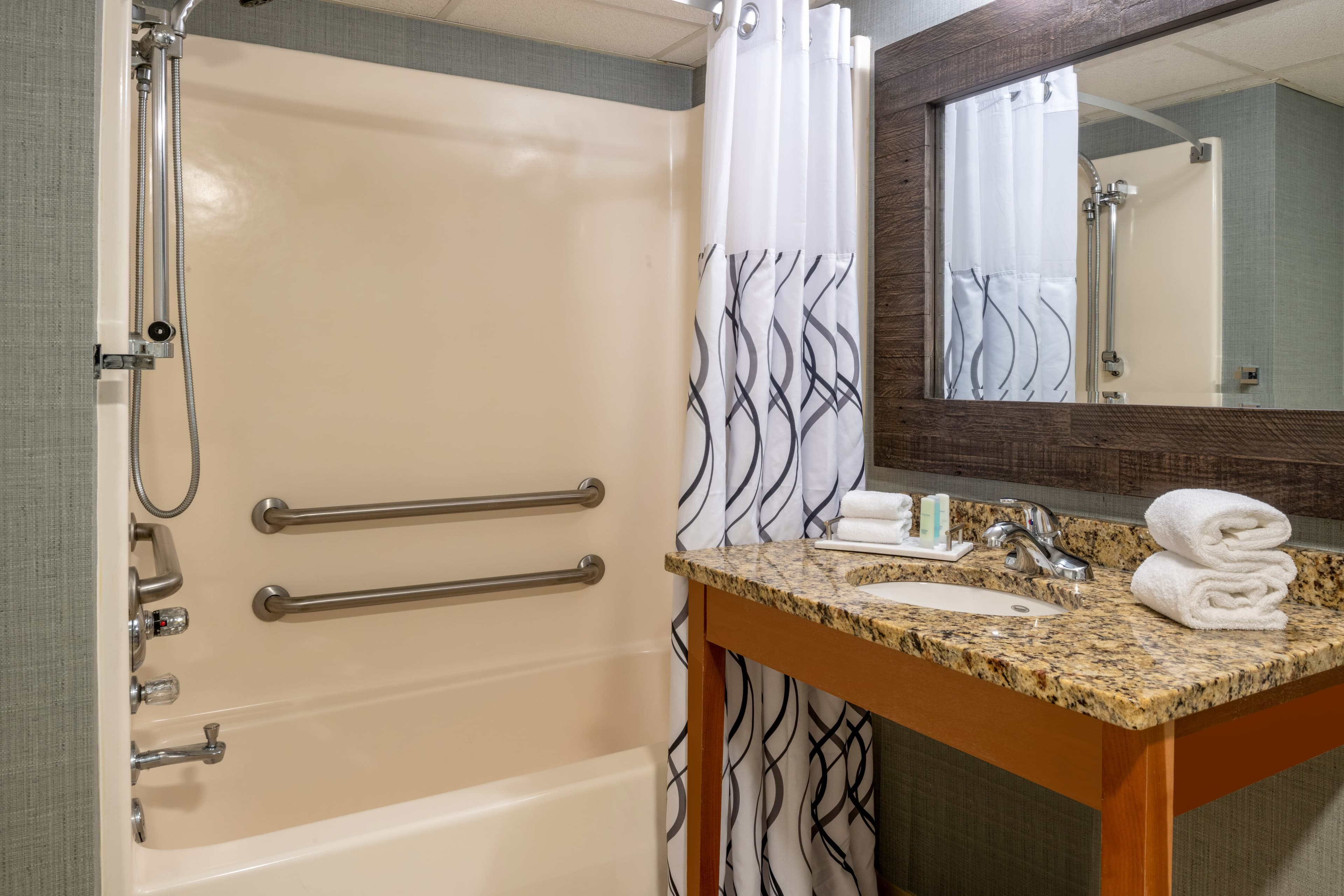 Edgar Hotel Marthas Vineyard, an Ascend Collection Hotel - Image 5
