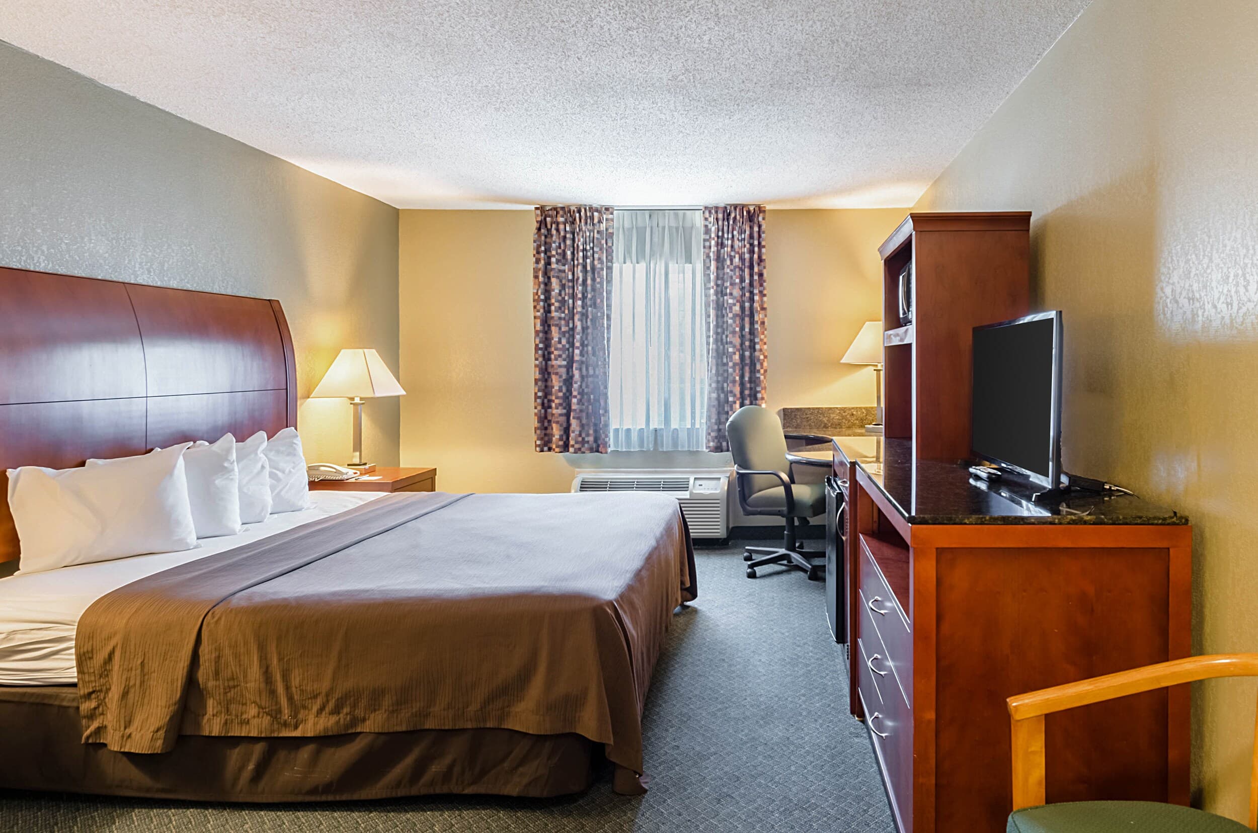 Quality Inn Chicopee-Springfield — 10