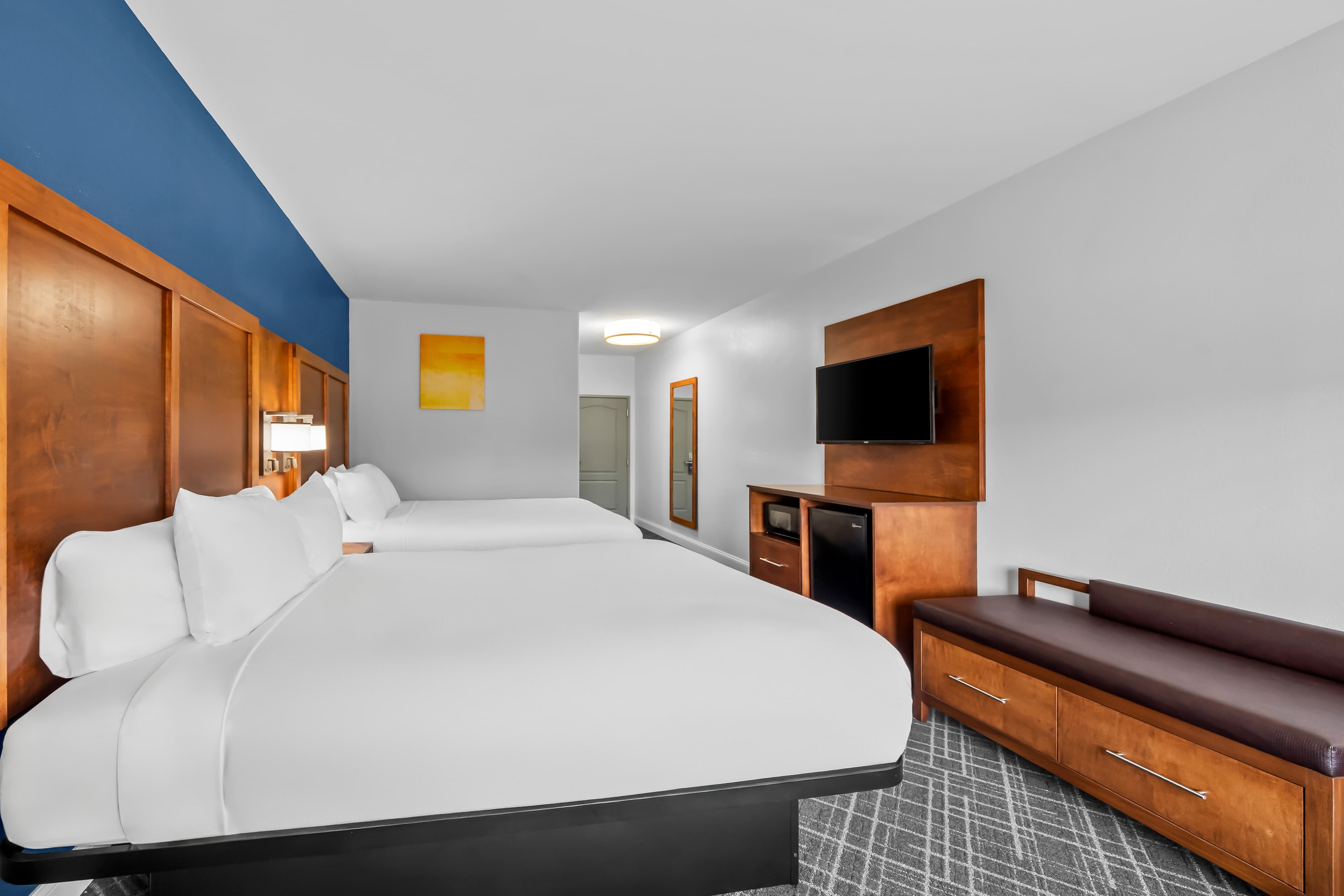 Comfort Inn & Suites Plainville-Foxboro - Image 3