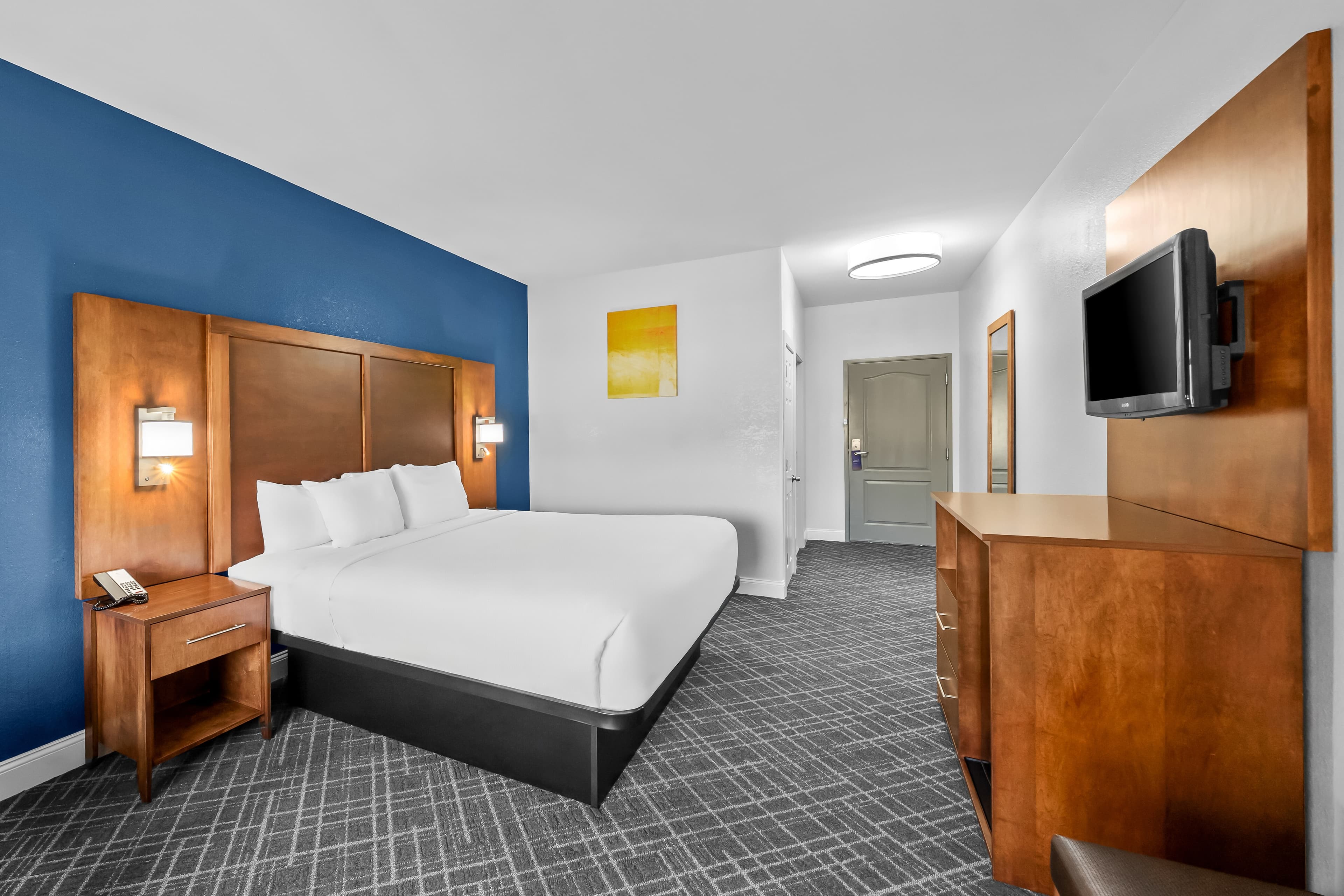 Comfort Inn & Suites Plainville-Foxboro — 7