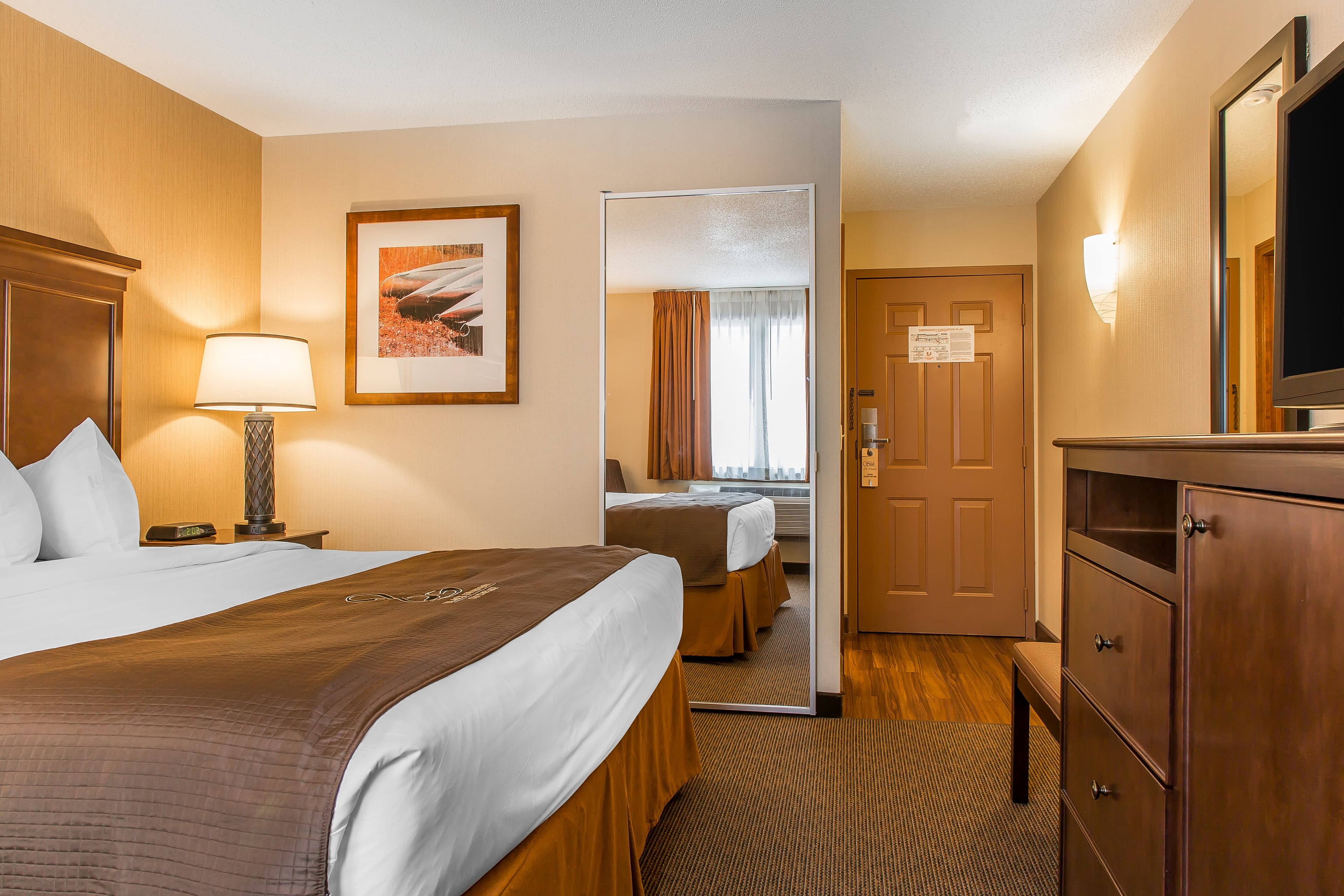 The Black Swan Lee - Lenox, an Ascend Collection Hotel — 12