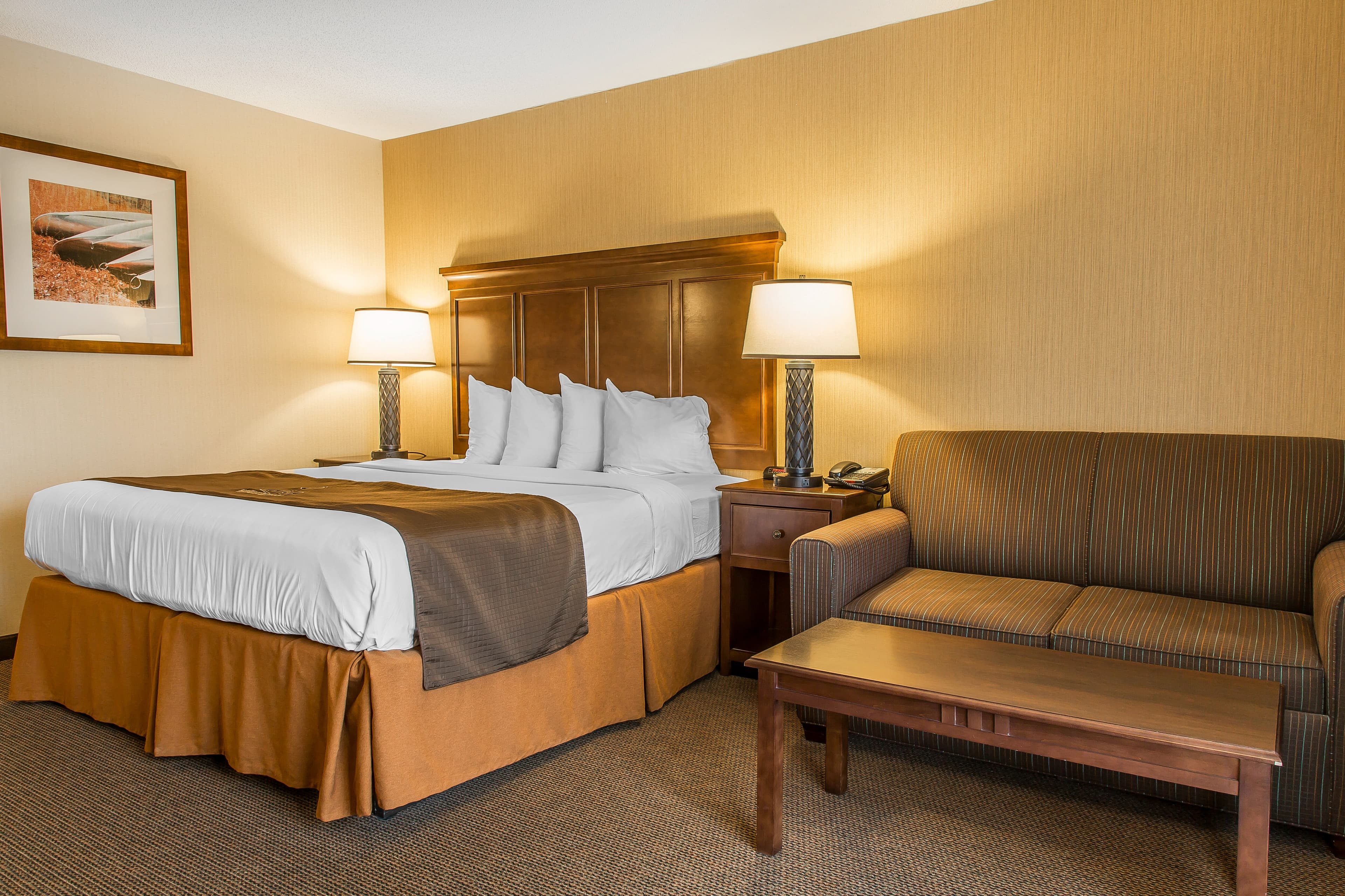 The Black Swan Lee - Lenox, an Ascend Collection Hotel — 26
