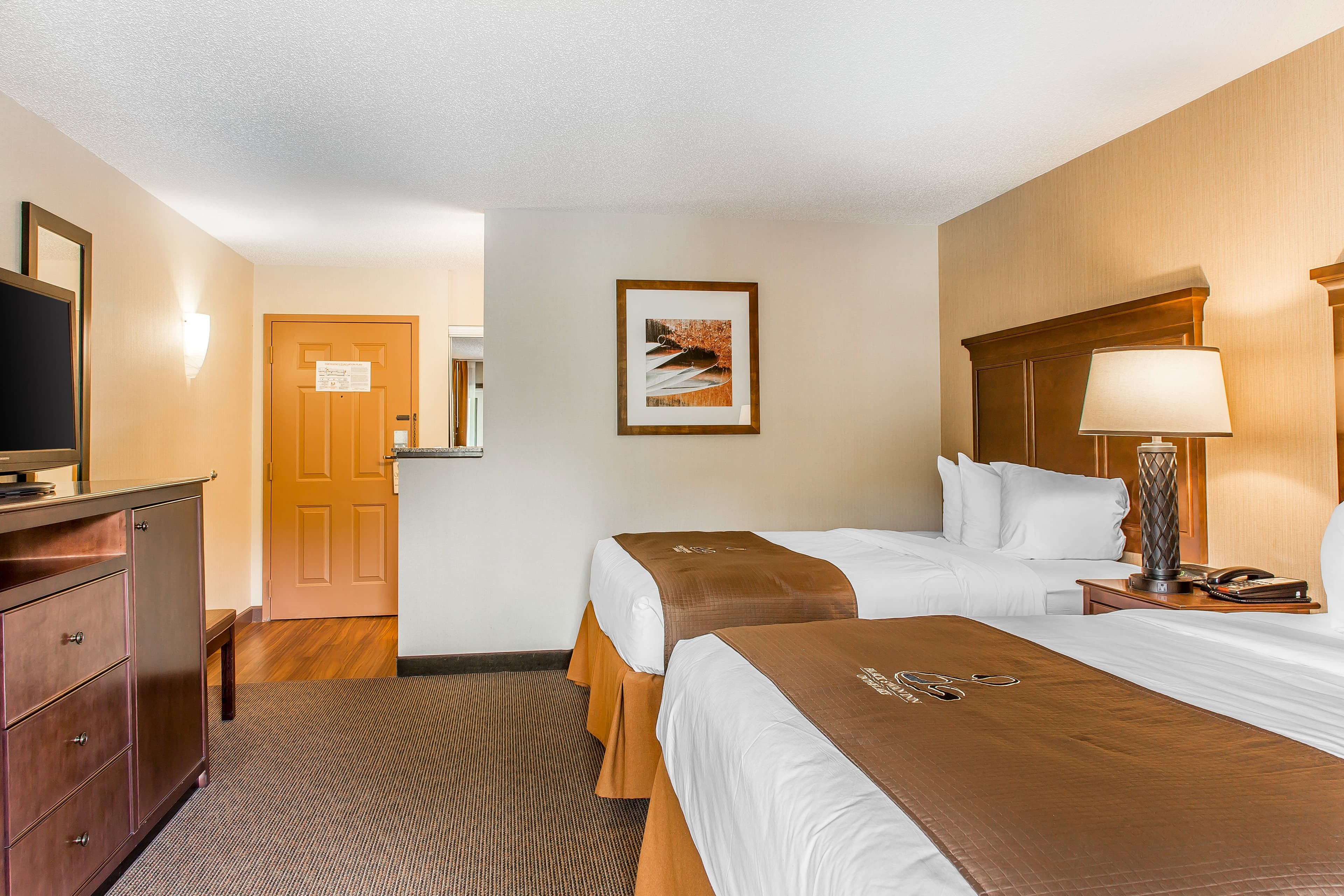 The Black Swan Lee - Lenox, an Ascend Collection Hotel — 32